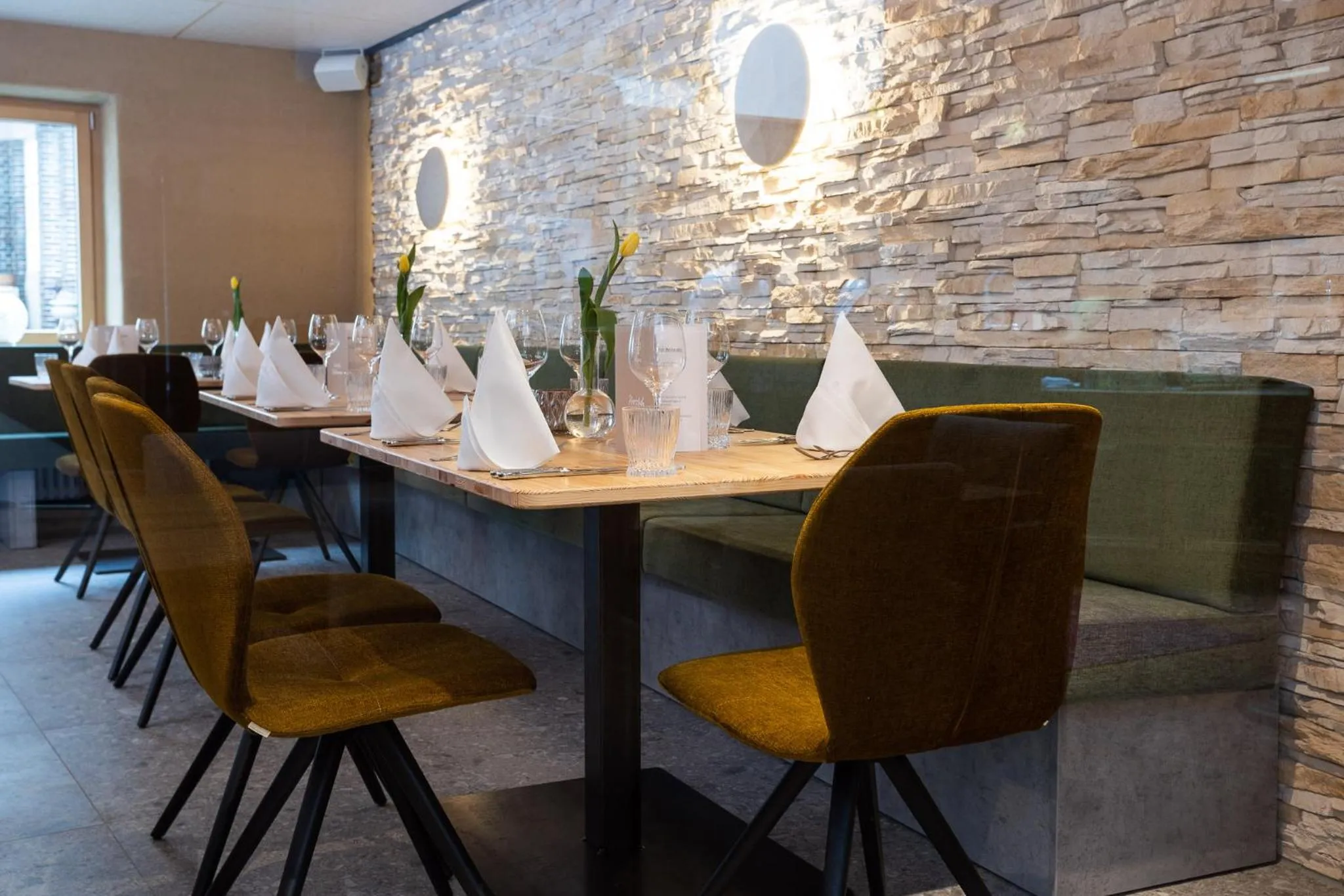Restaurant/places to eat in Ringhotel sKreuz