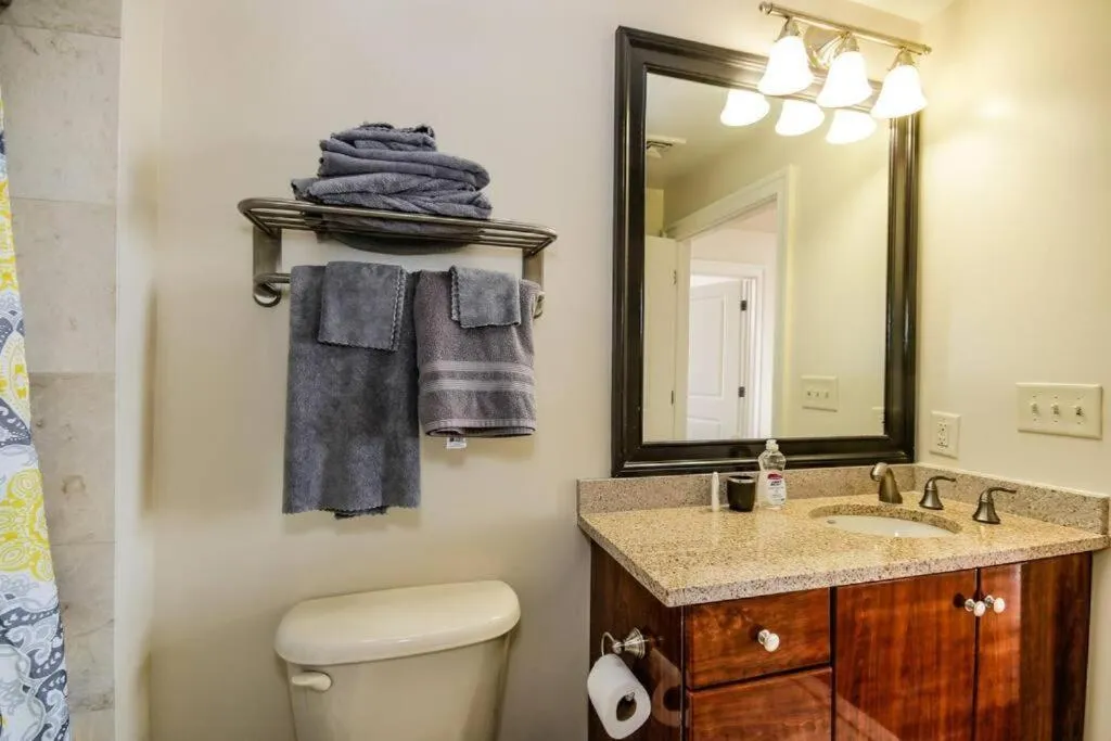 Harbor apartments Free indoor Parking