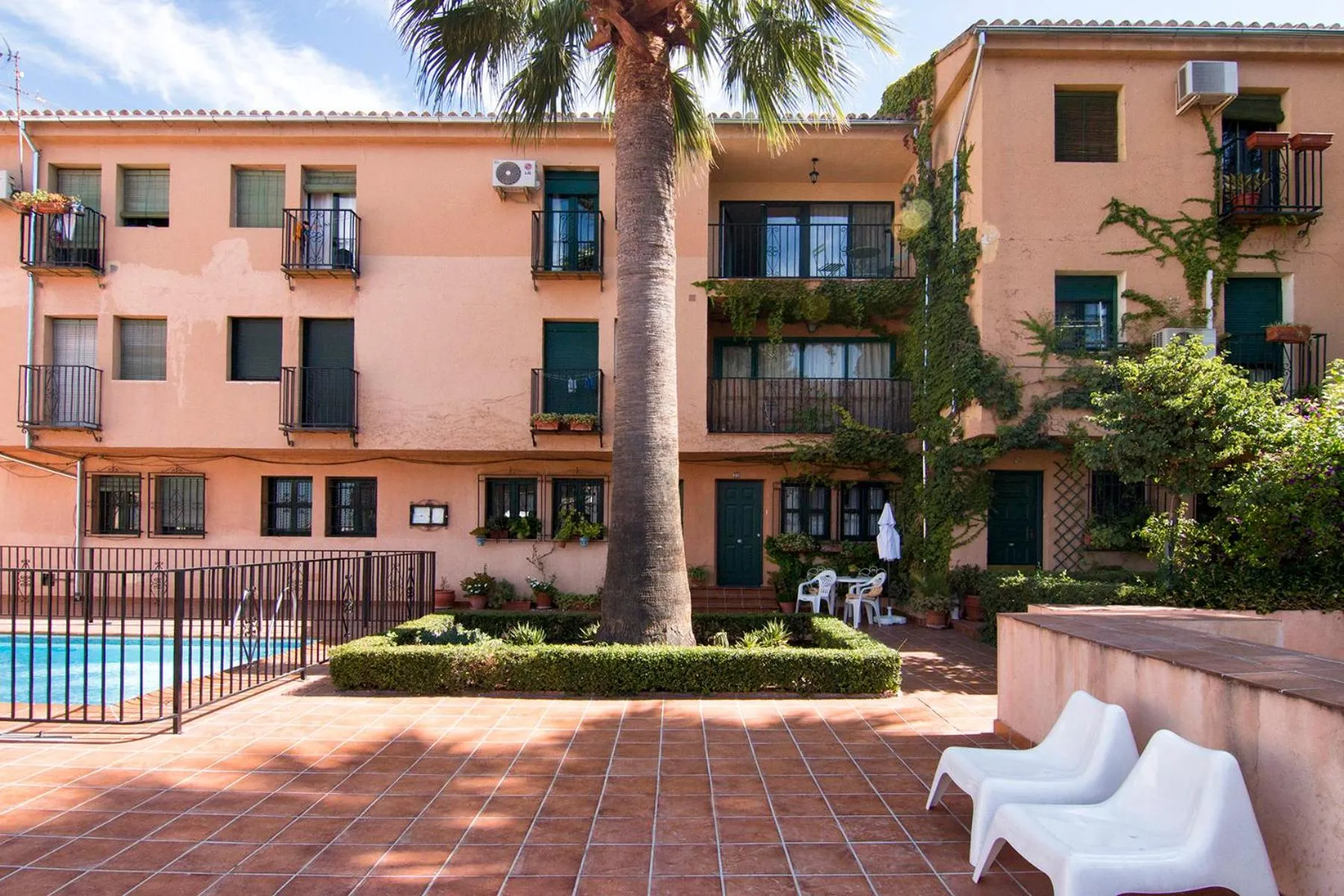 Property building in Apartamento con unas maravillosas vistas a Granada