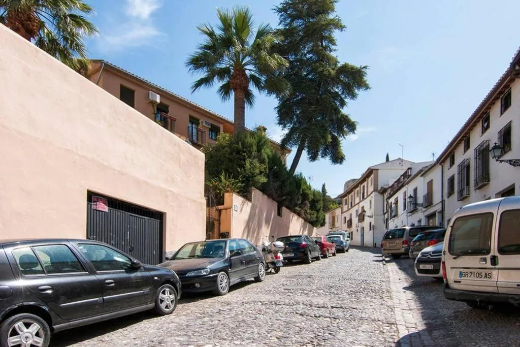 Property building in Apartamento con unas maravillosas vistas a Granada