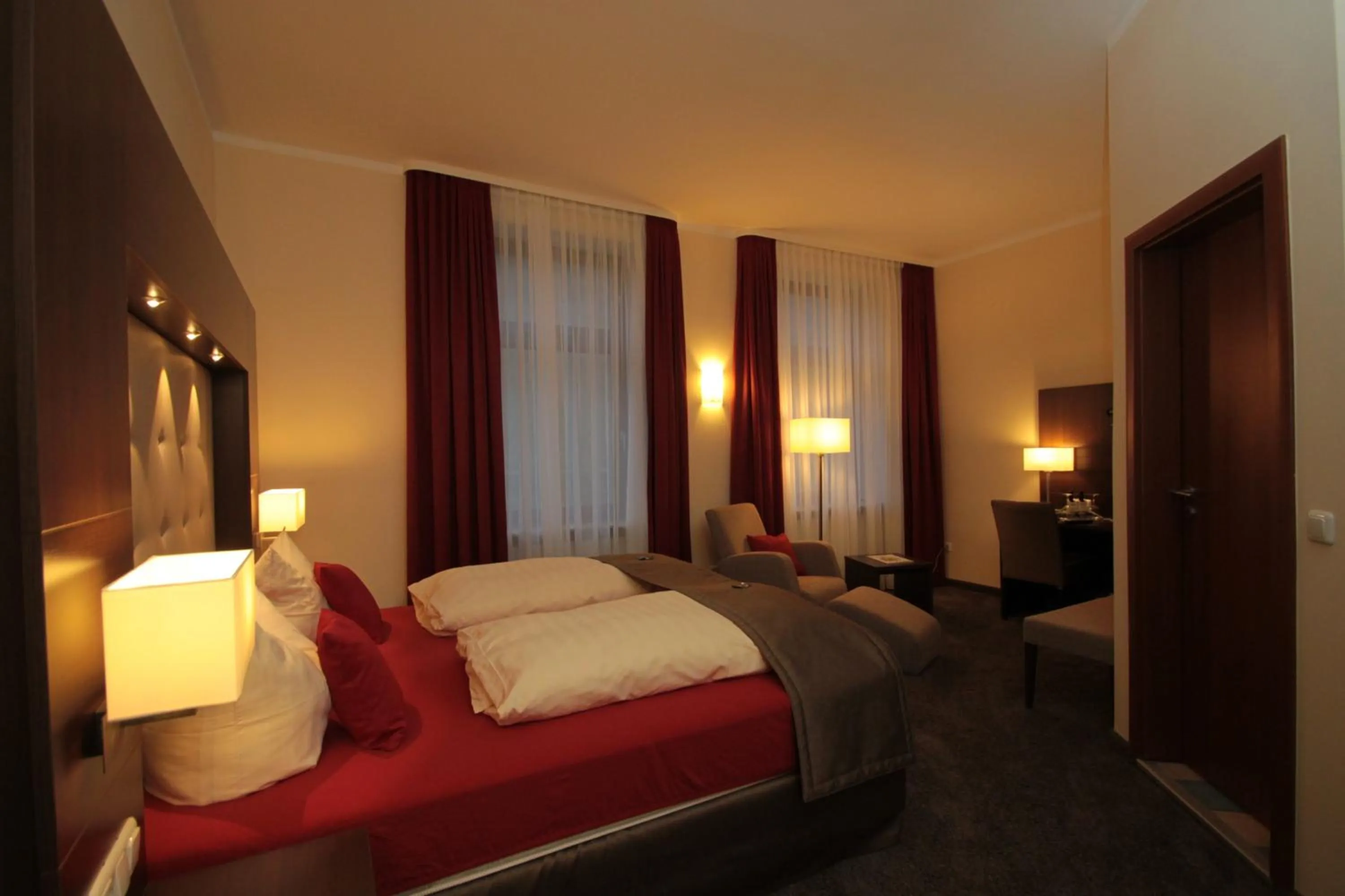 Photo of the whole room, Bed in Boutique Hotel Villa Melsheimer