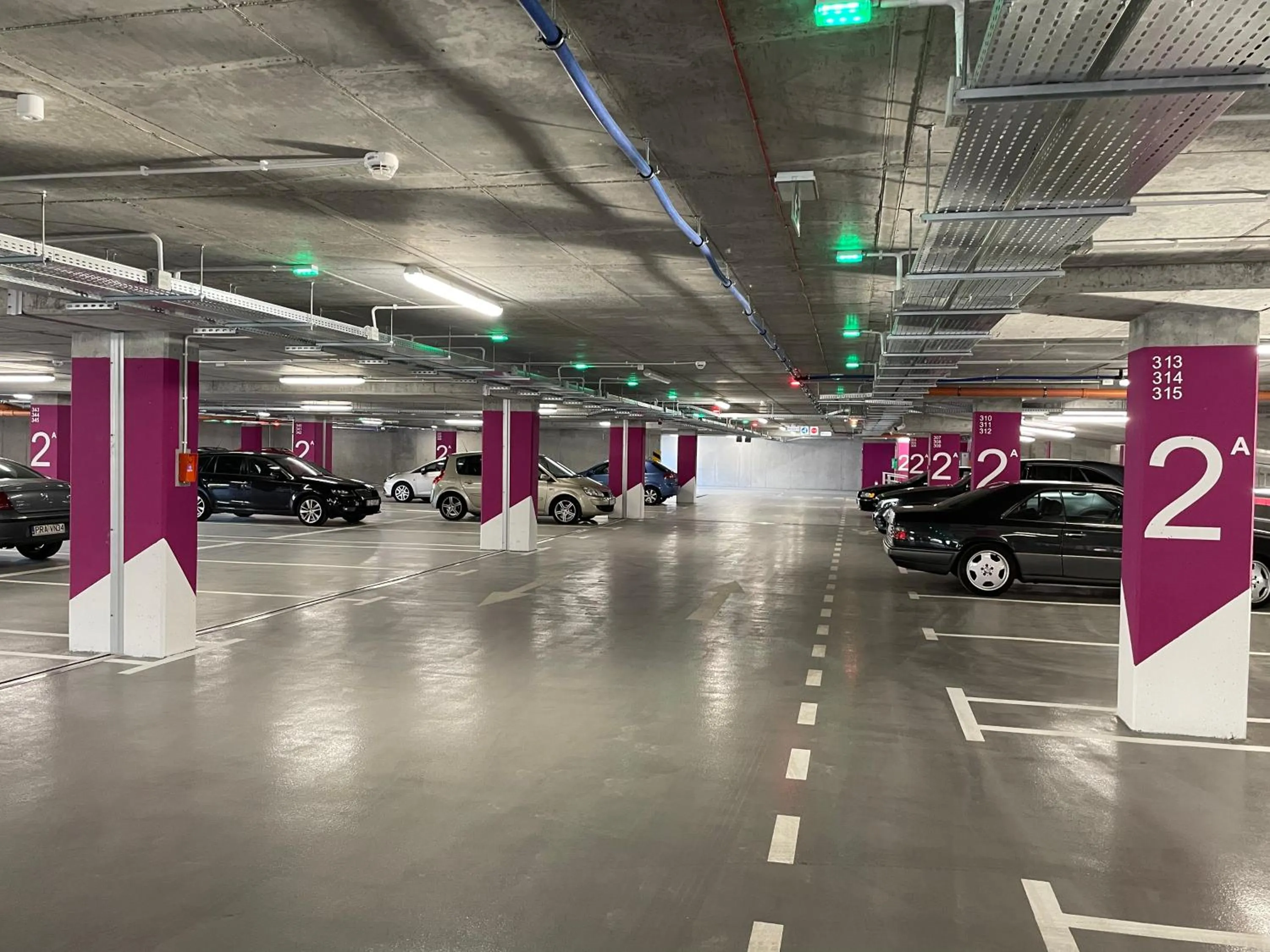 Parking in Apartamenty Kupiecka ścisłe centrum