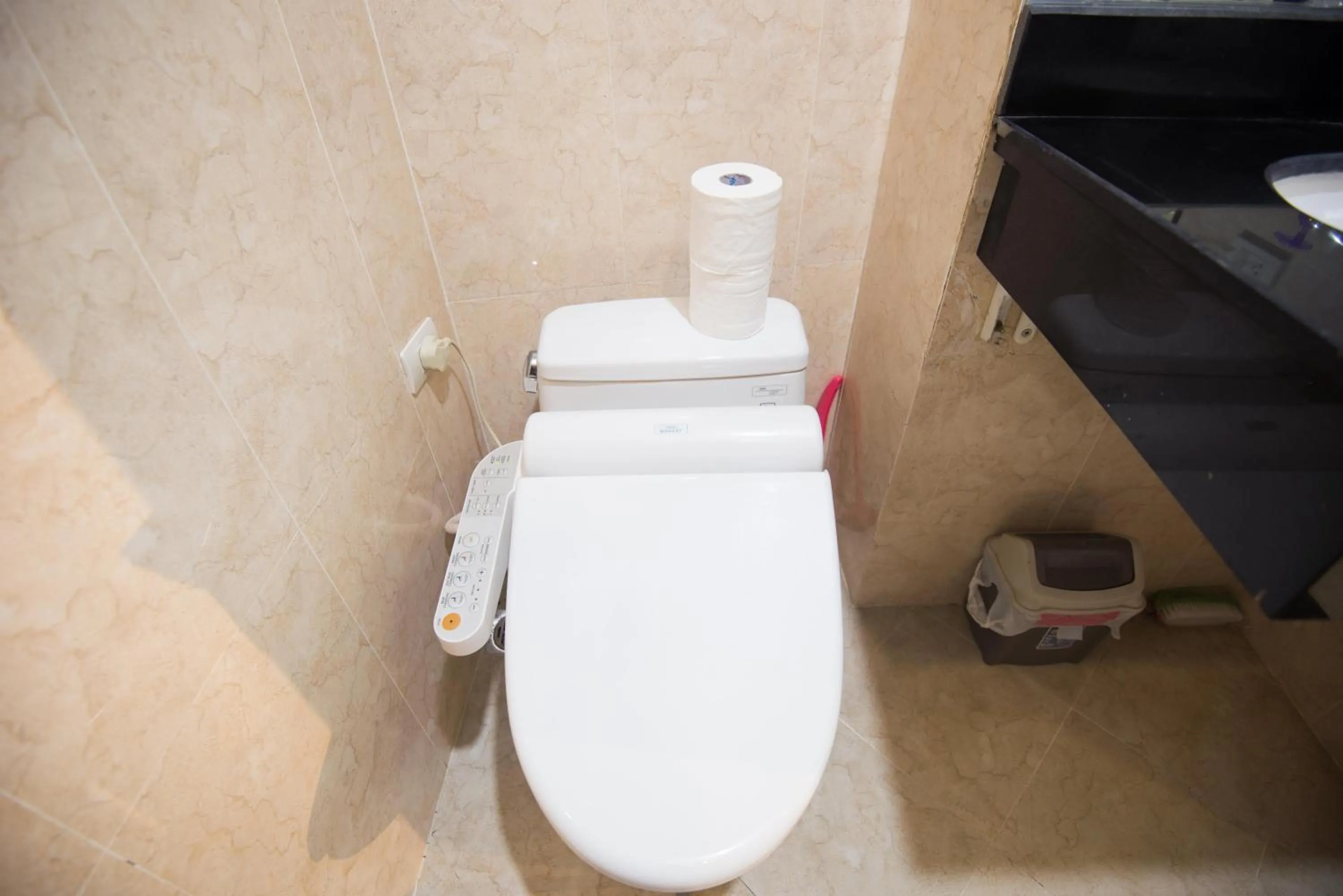 Toilet in 22housing Hotel 20 Linh Lang