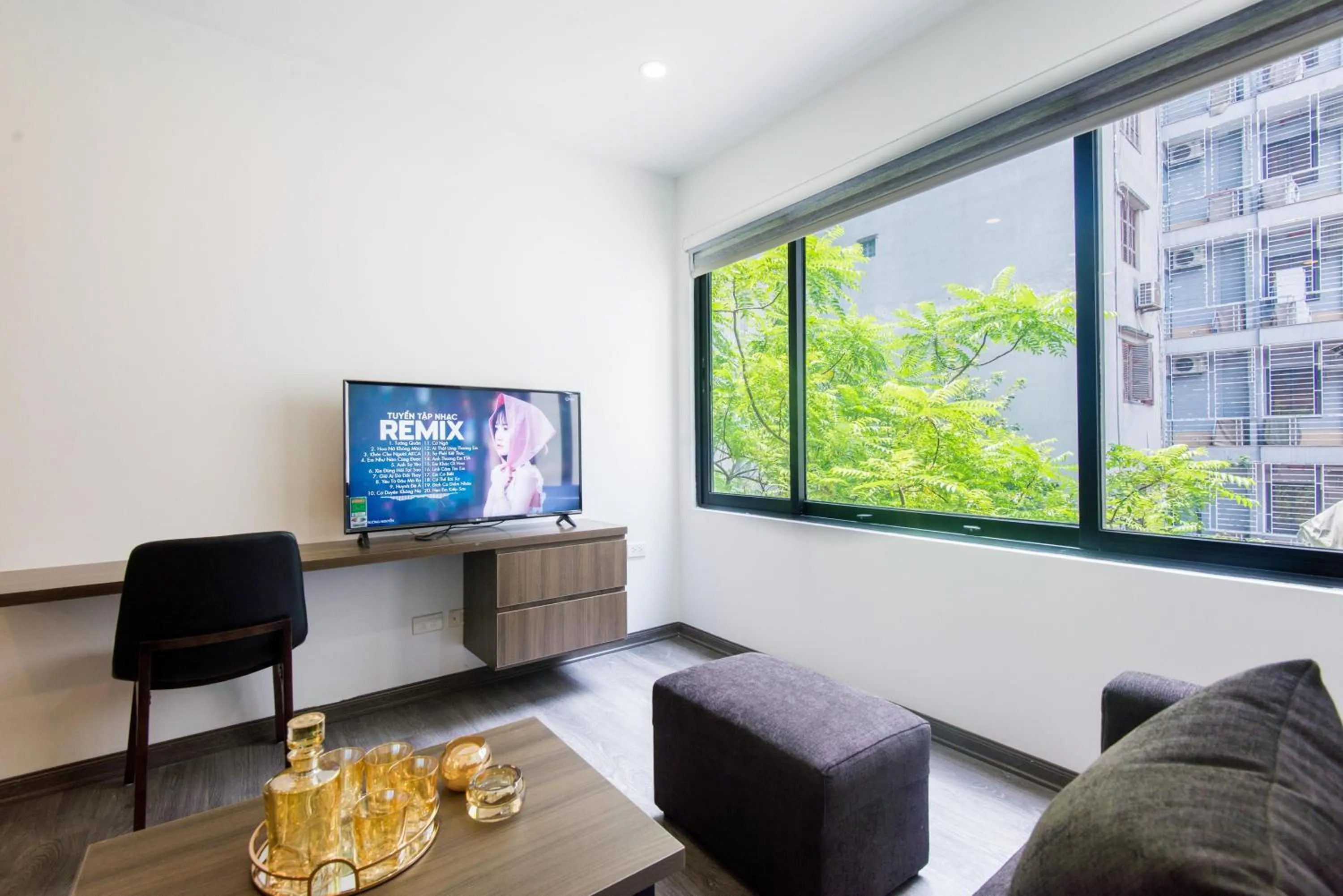 Communal lounge/ TV room in 22housing Hotel 20 Linh Lang