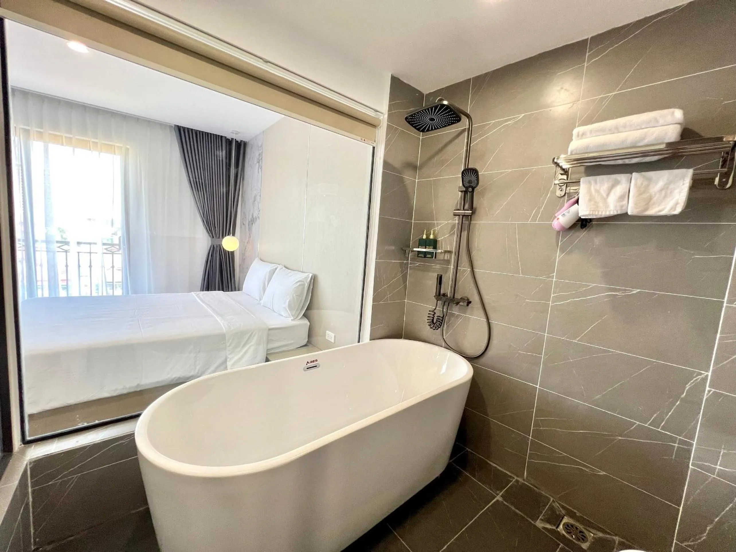 Shower in 22housing Hotel 20 Linh Lang