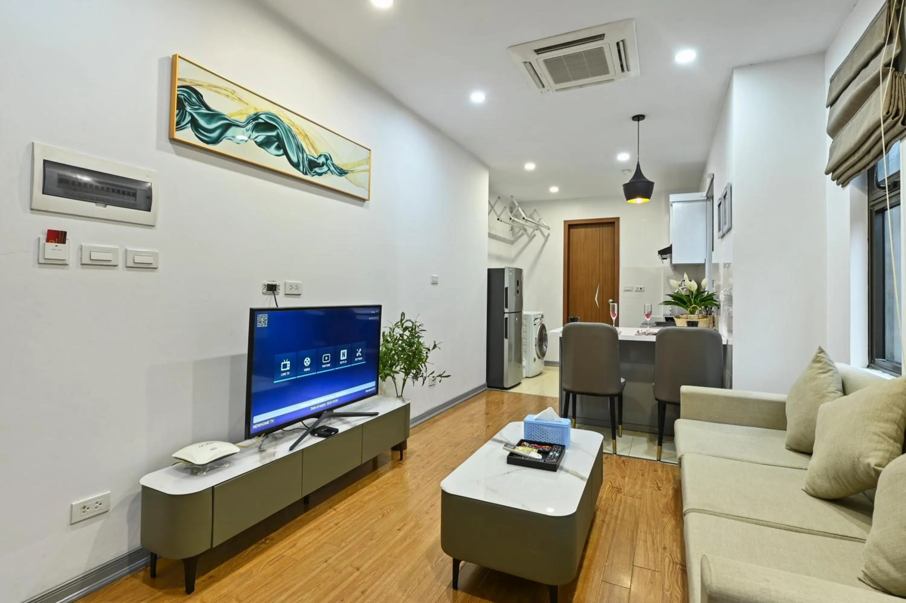 TV and multimedia in 22housing Hotel 20 Linh Lang