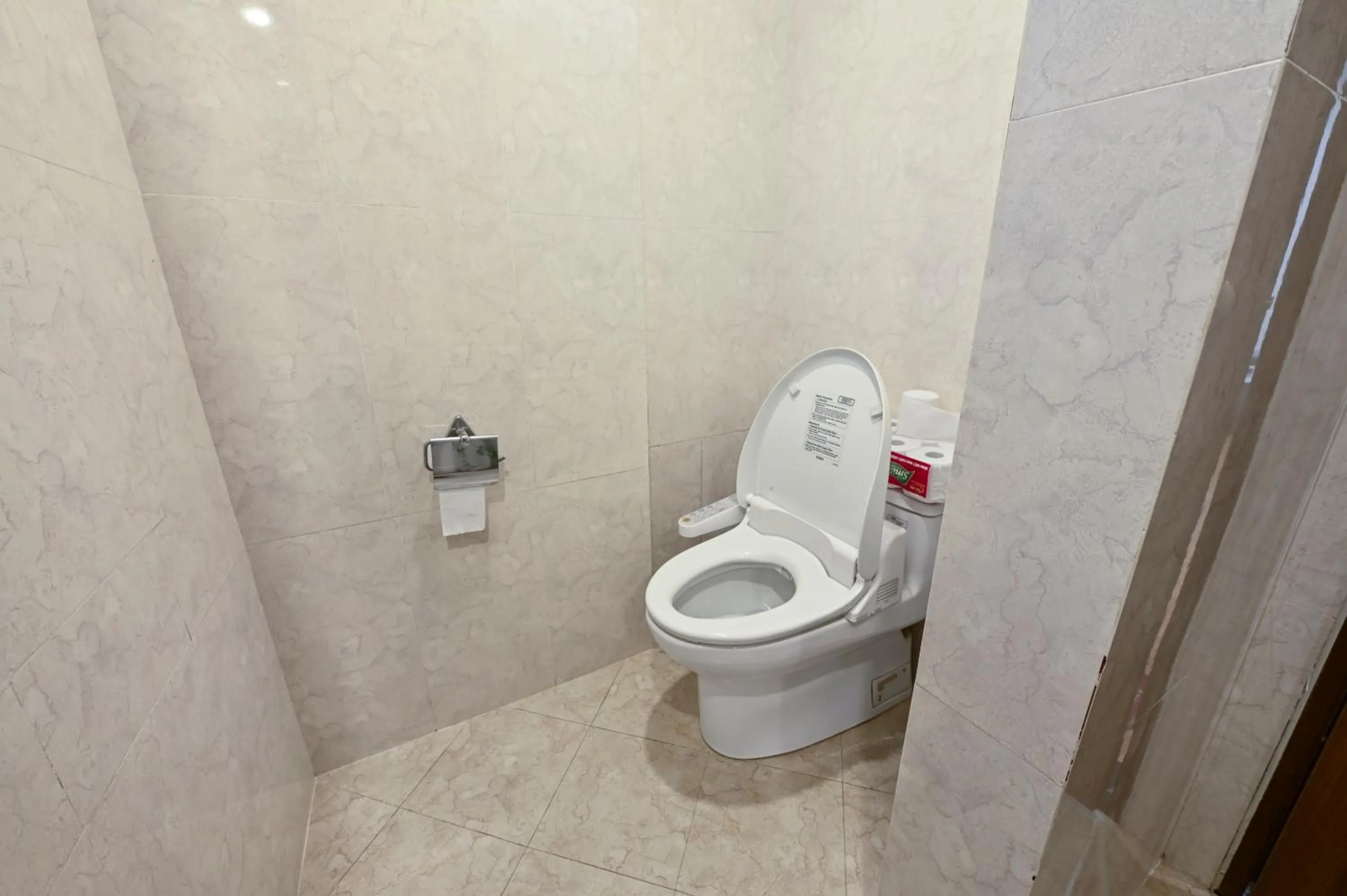 Toilet in 22housing Hotel 20 Linh Lang