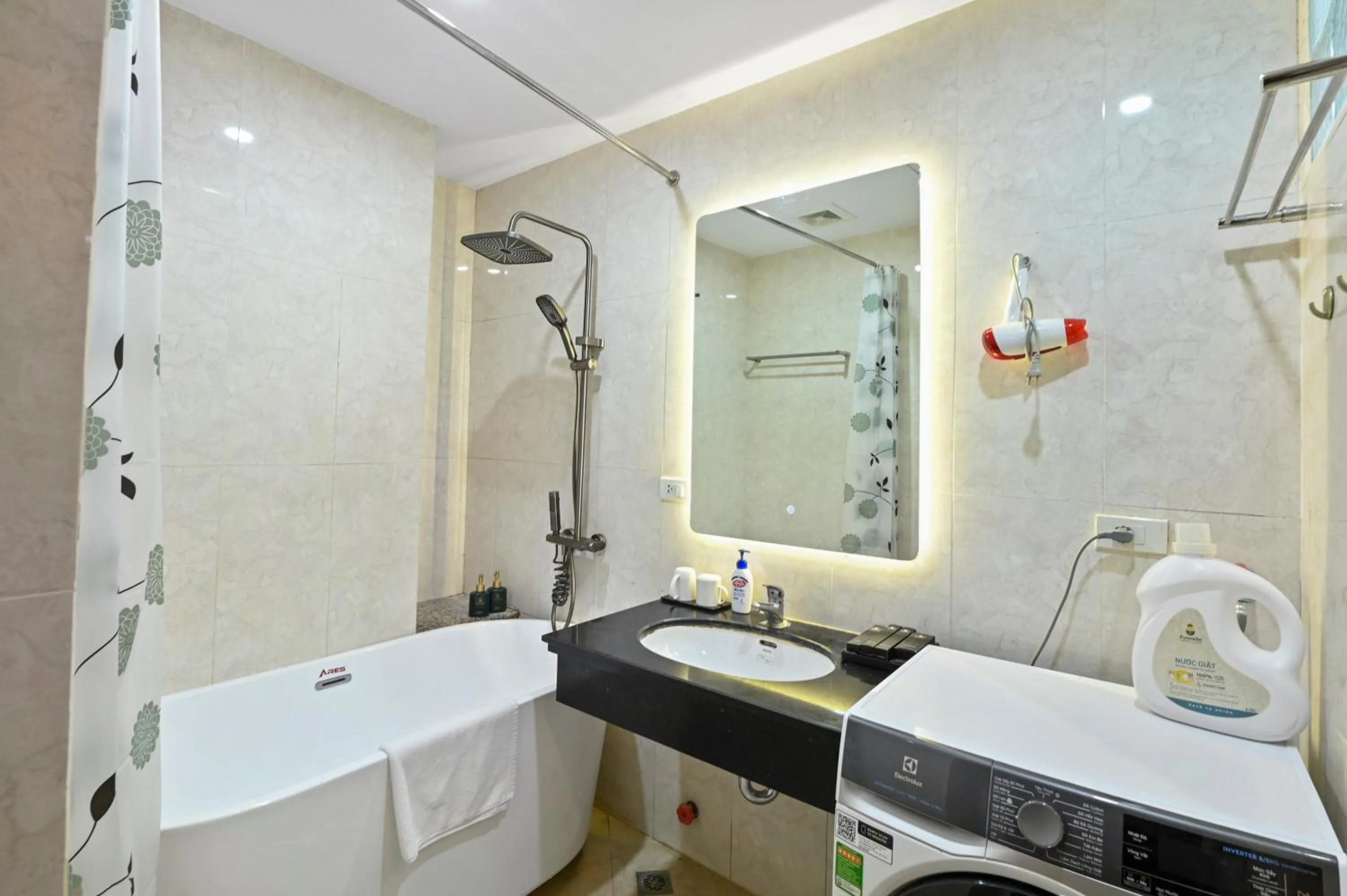 Shower in 22housing Hotel 20 Linh Lang