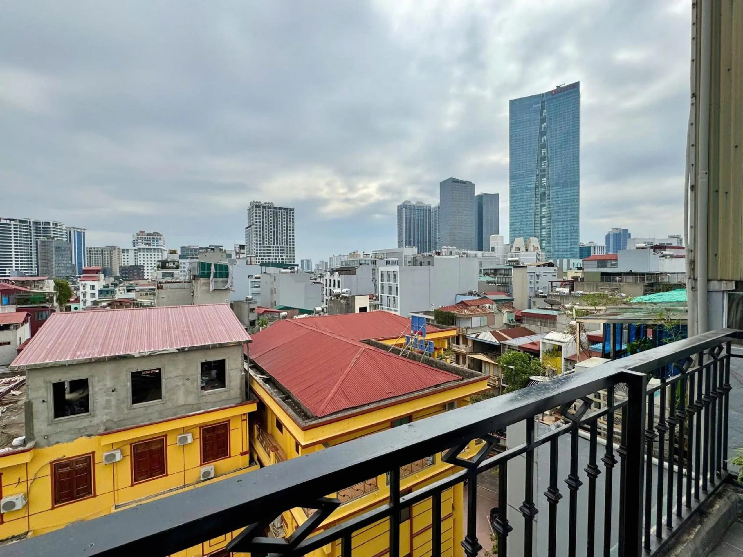 City view in 22housing Hotel 20 Linh Lang