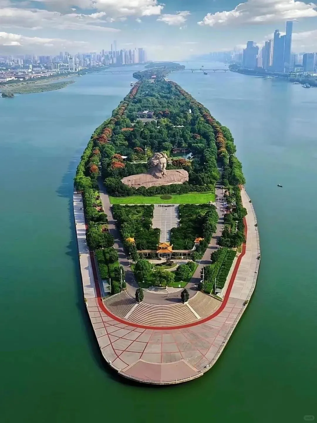 City view in Days Hotel & Suites China Town