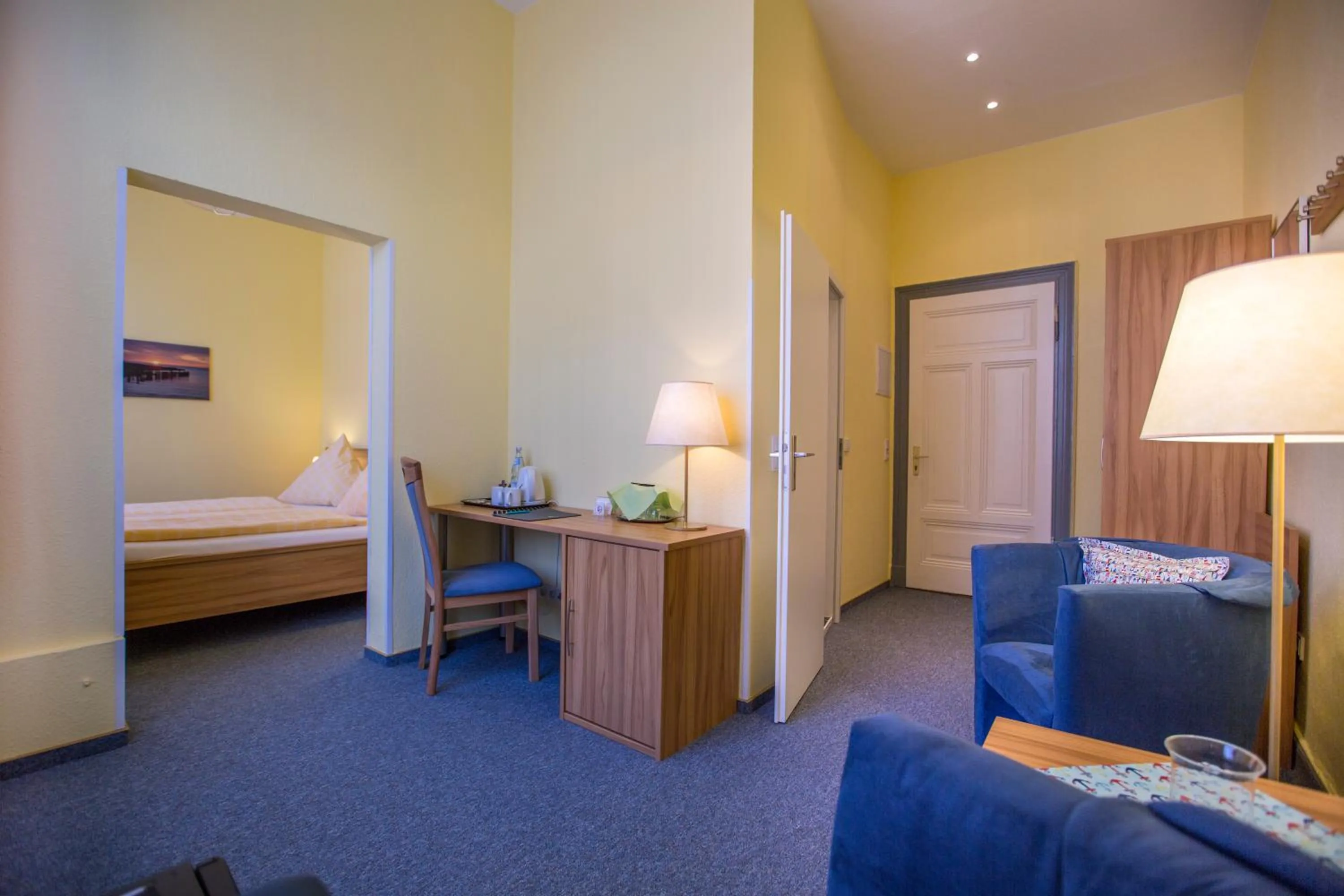 Large Double Room in Hotel Graf Waldersee