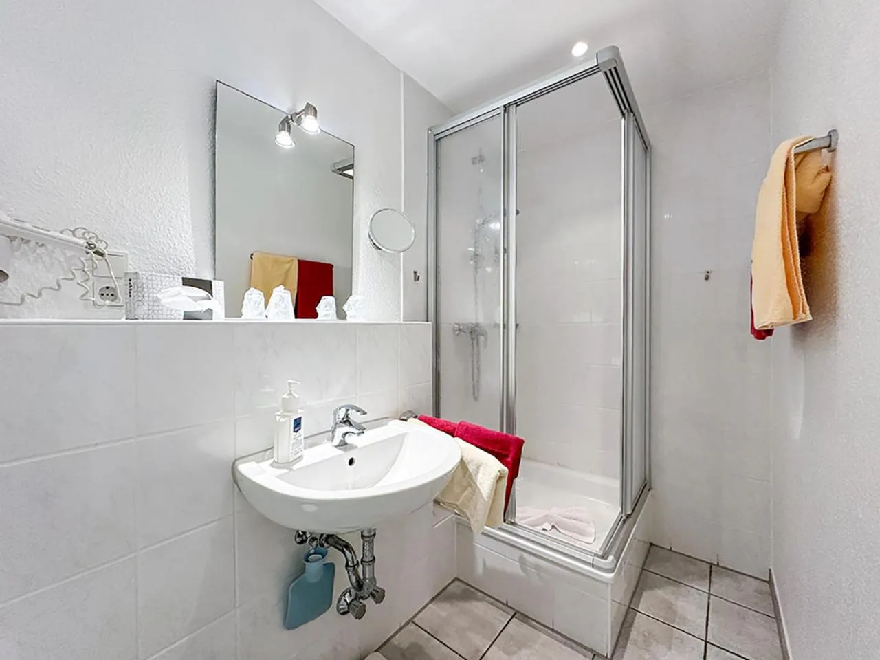 Shower in Hotel Graf Waldersee