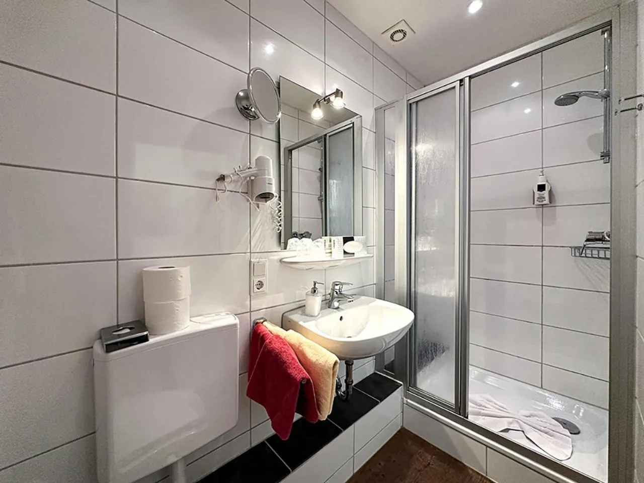 Shower in Hotel Graf Waldersee