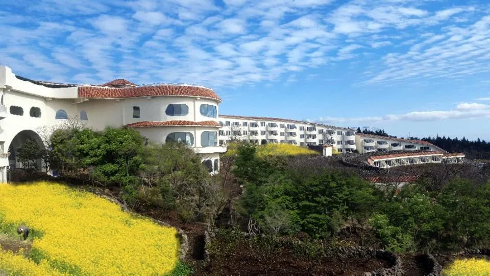 Property building in Club ES Jeju Resort