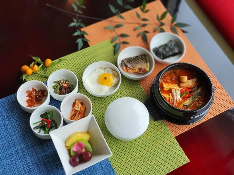 Breakfast in Club ES Jeju Resort