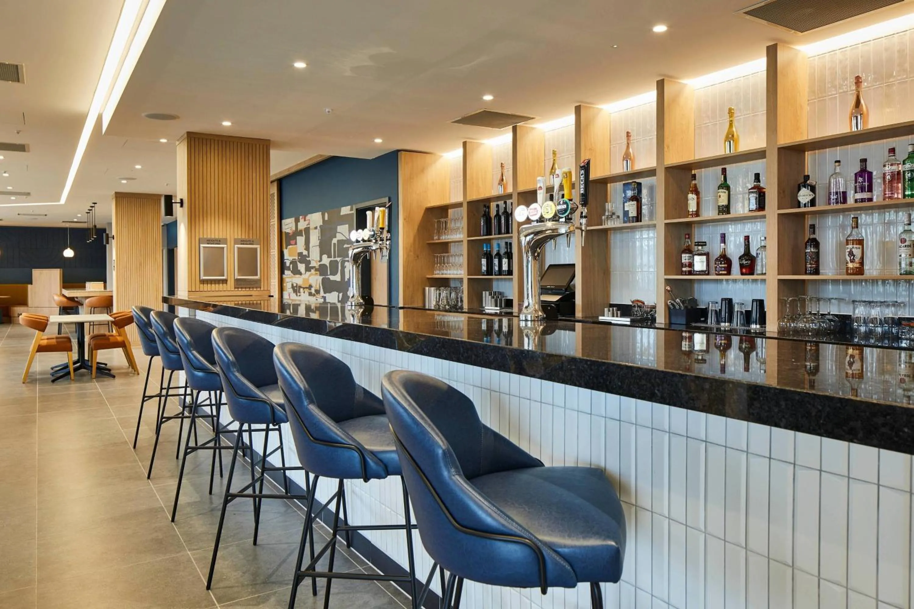 Restaurant/places to eat in Courtyard by Marriott Stoke on Trent Staffordshire