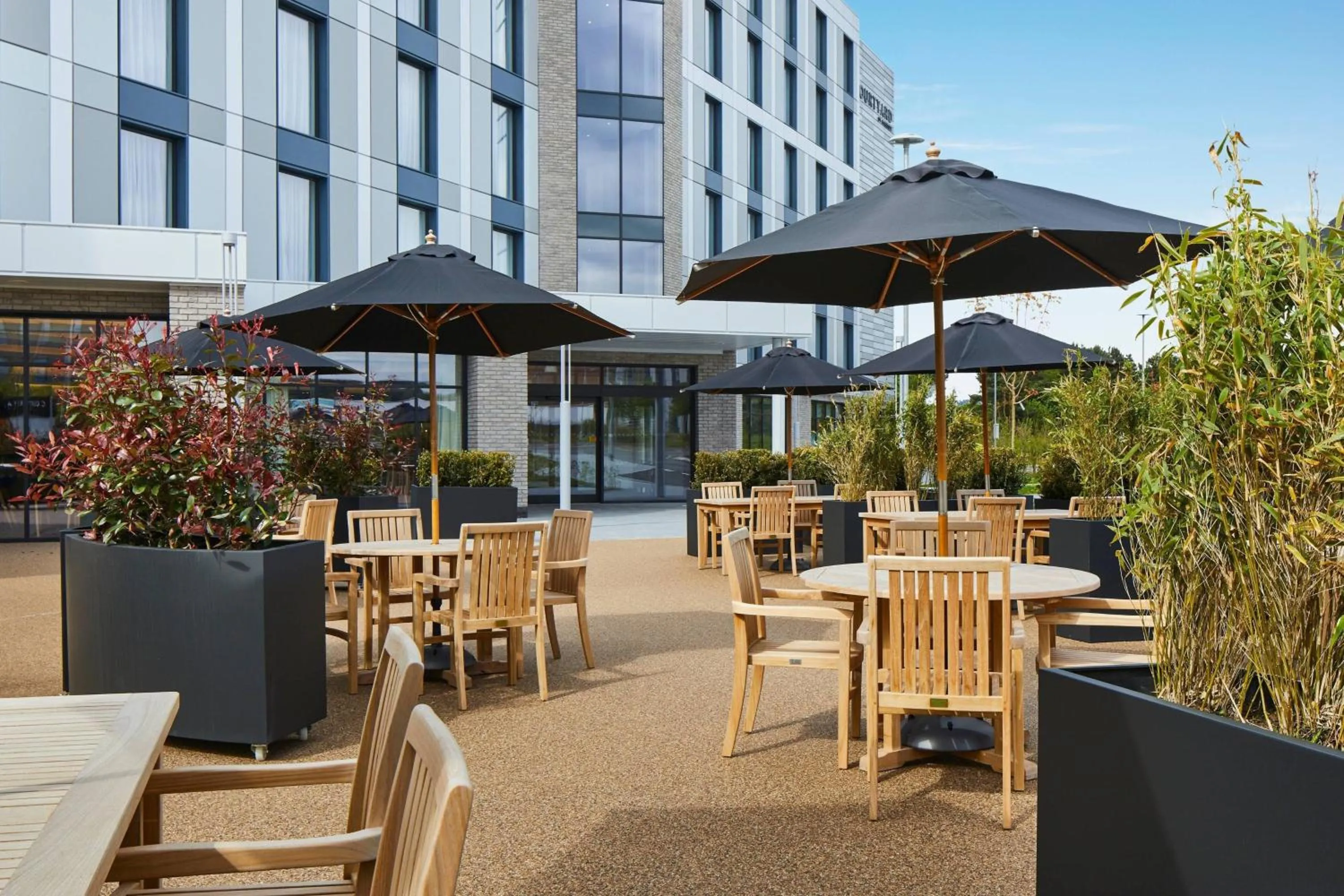 Restaurant/places to eat in Courtyard by Marriott Stoke on Trent Staffordshire