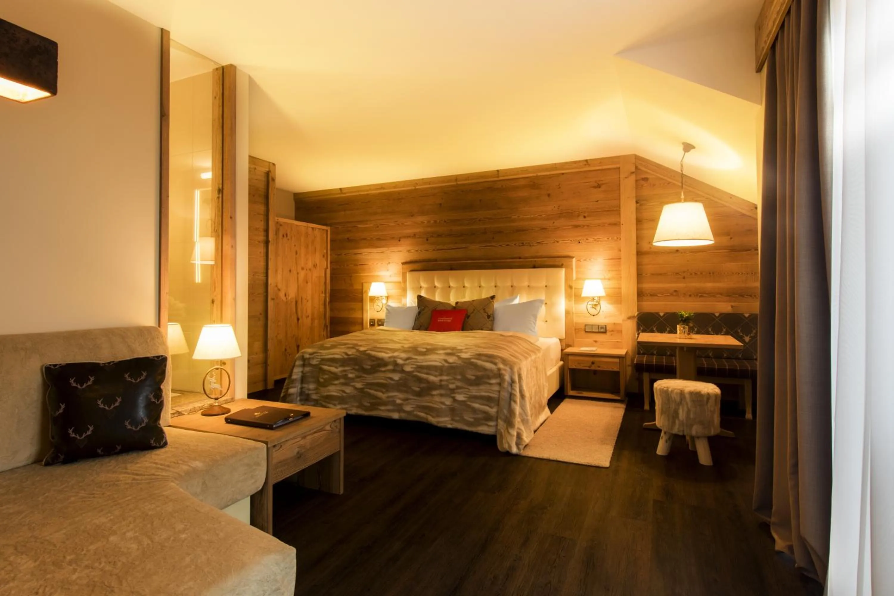 Photo of the whole room, Bed in Wellnesshotel Oswald