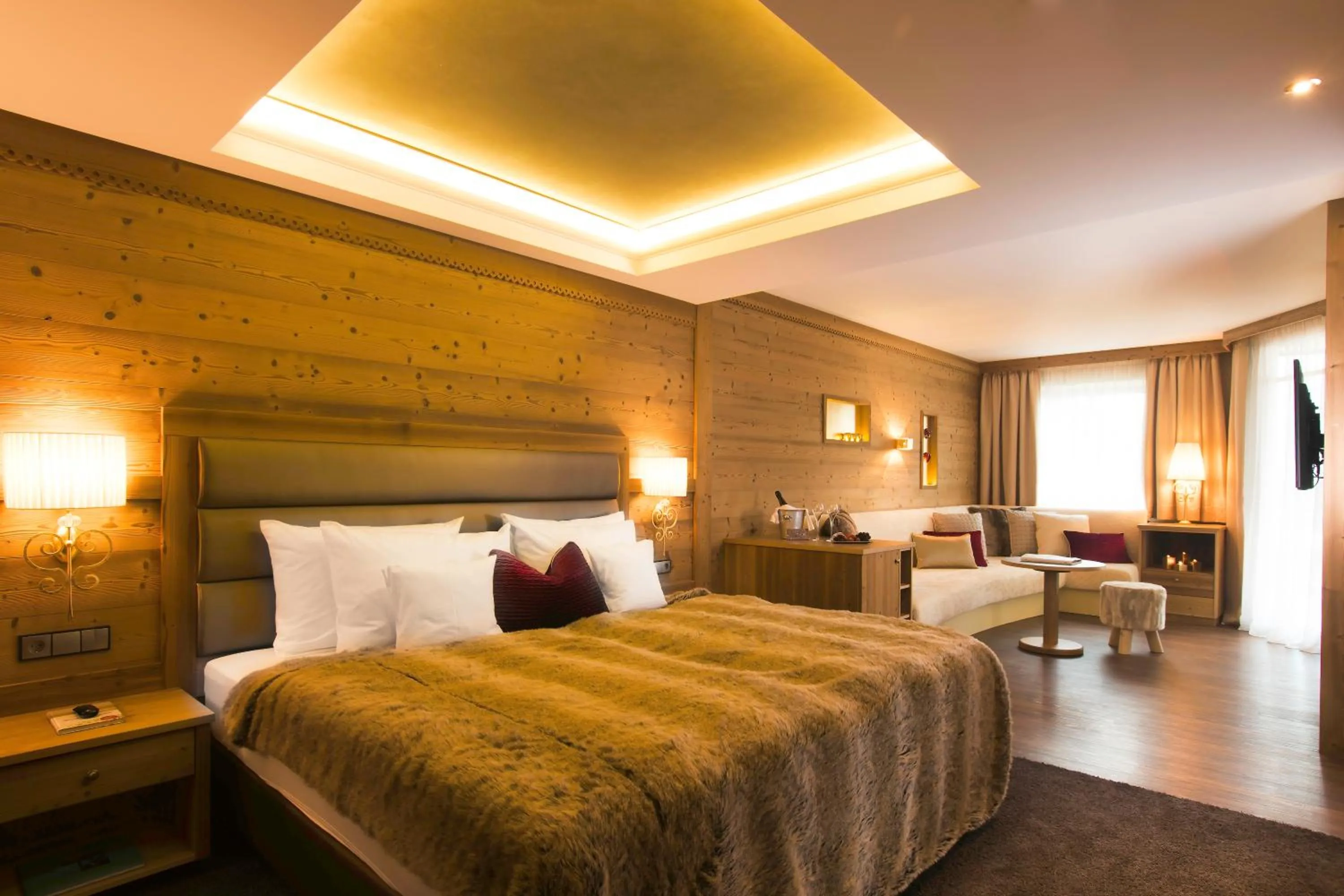 Photo of the whole room, Bed in Wellnesshotel Oswald