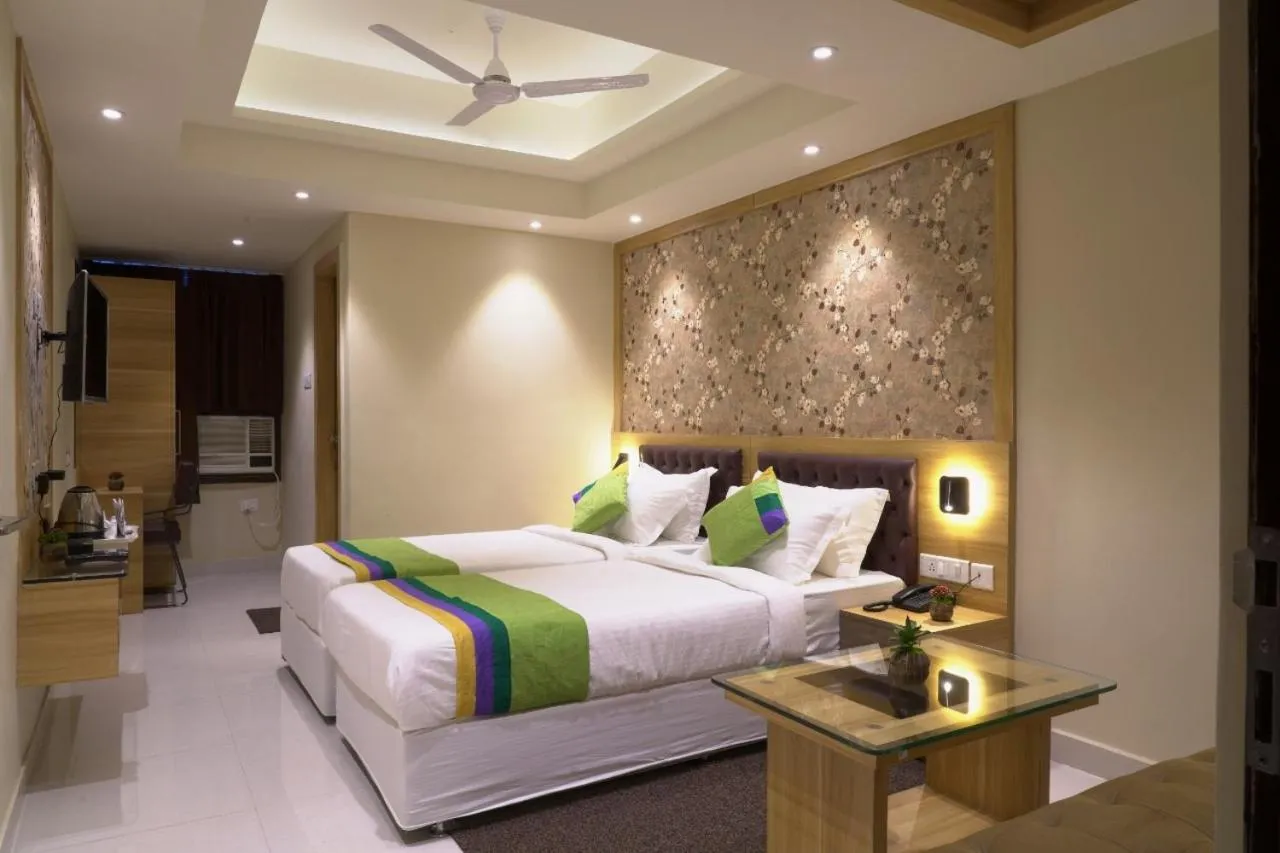 Bed in Hotel Capital House