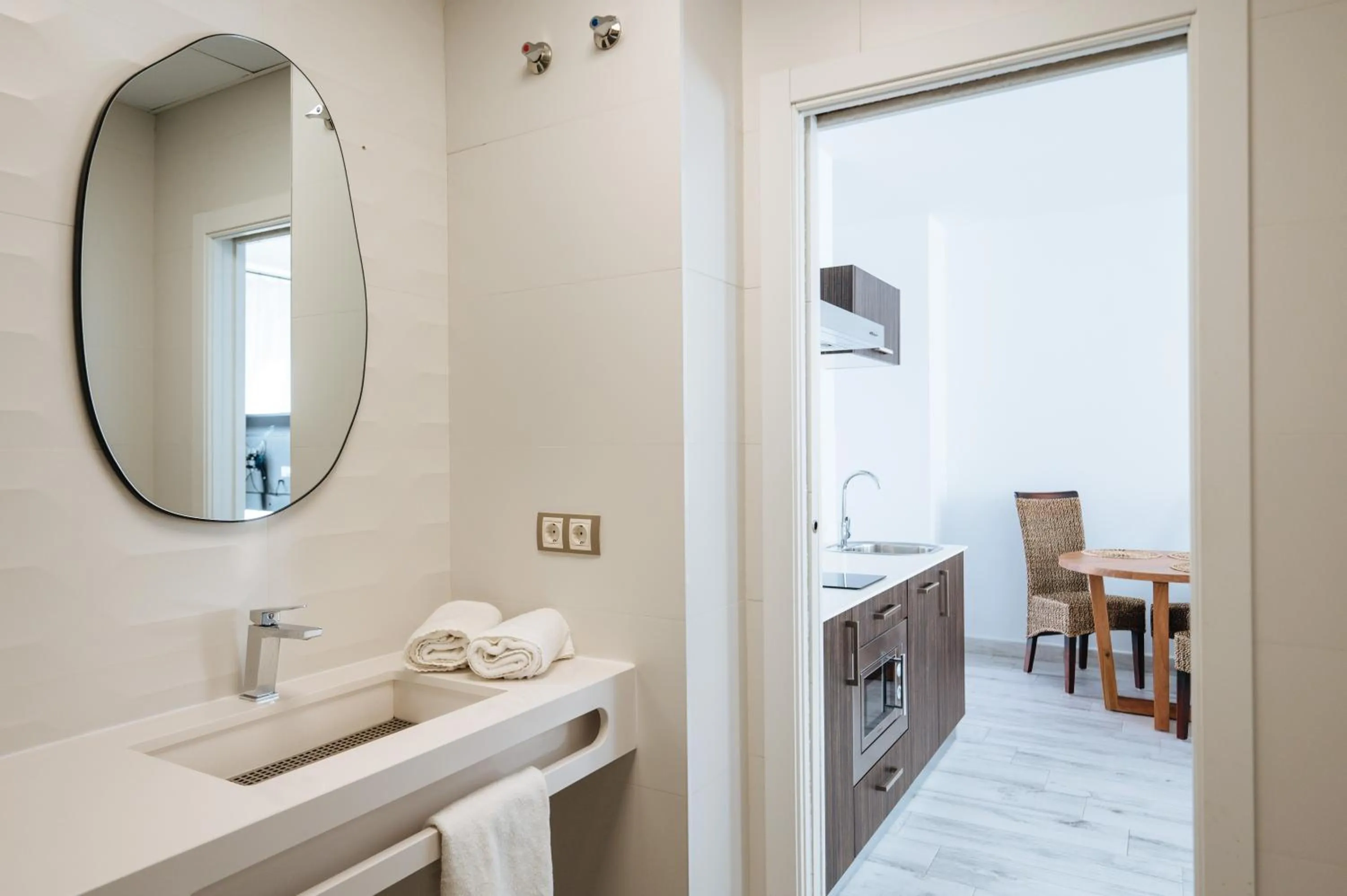 Bathroom in Apartamentos "El Escondite de Triana"