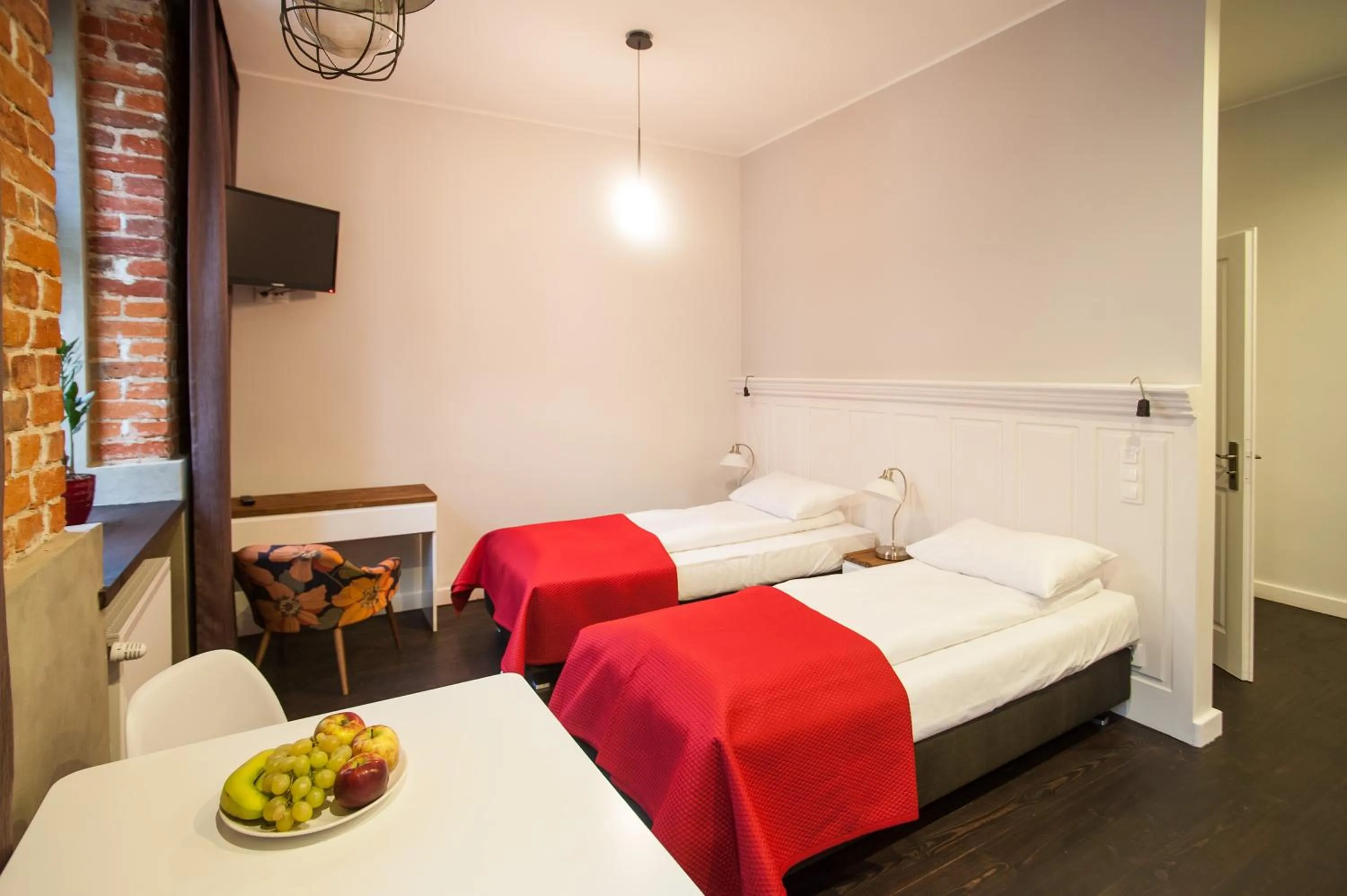 Bed in Good Time Aparthotel