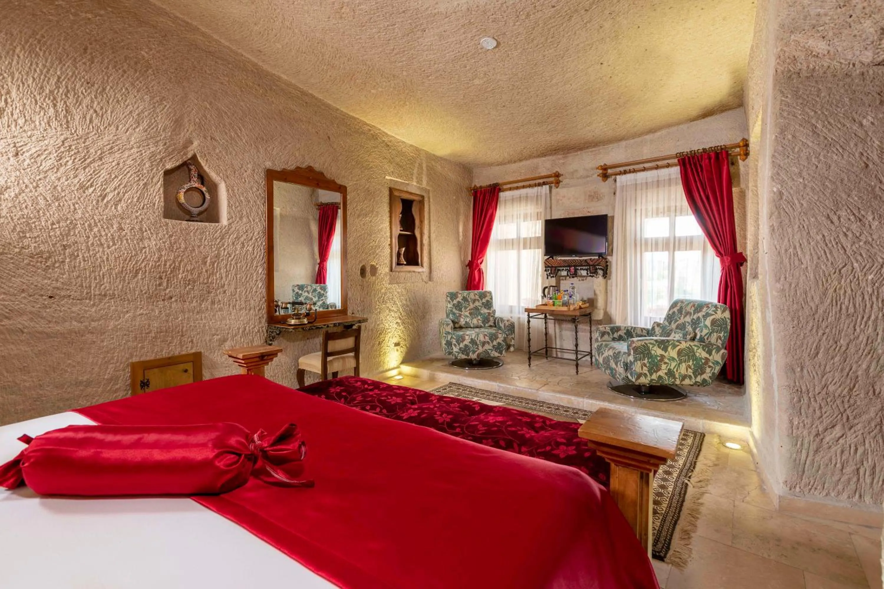 Seating area in Helen Cave Suites