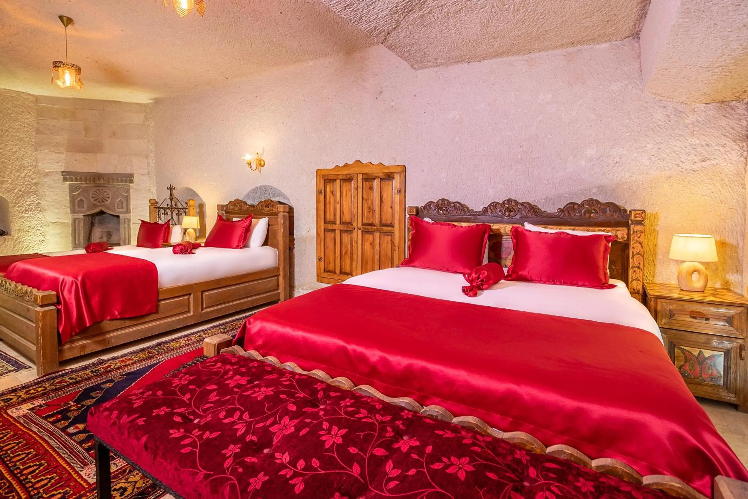 Bed in Helen Cave Suites