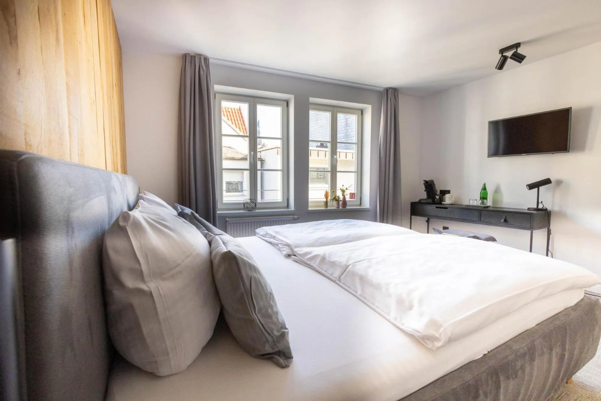 Bedroom, Bed in Wertschätzer Hotel - Krumme Str