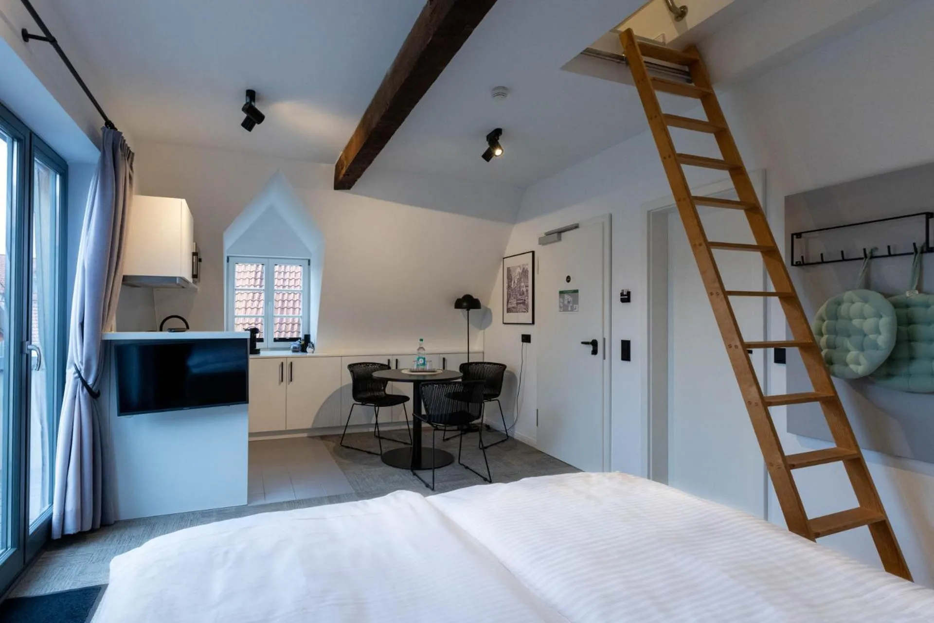 Photo of the whole room, Bed in Wertschätzer Hotel - Krumme Str