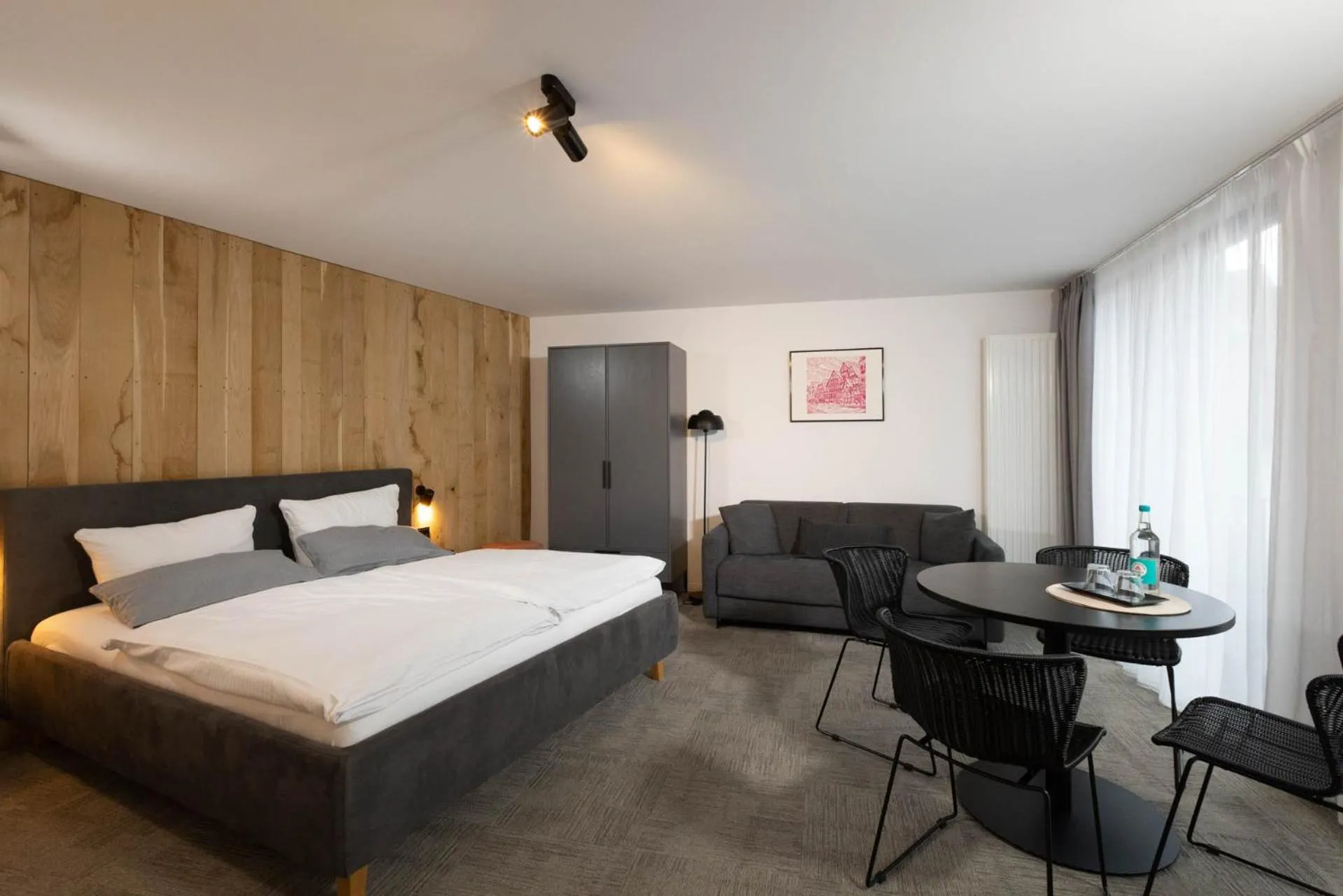 Photo of the whole room, Bed in Wertschätzer Hotel - Krumme Str