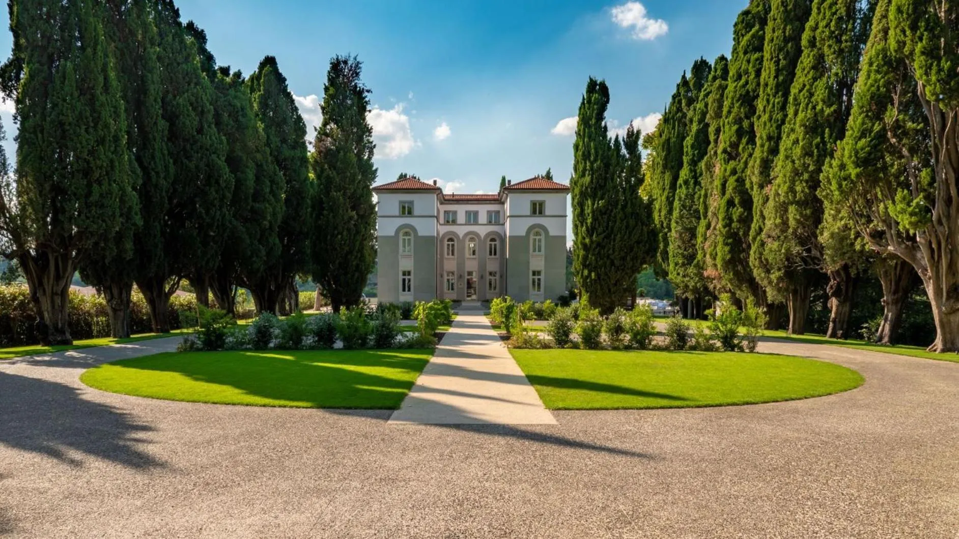 Property building in Boutique Hotel Villa Monty Banks