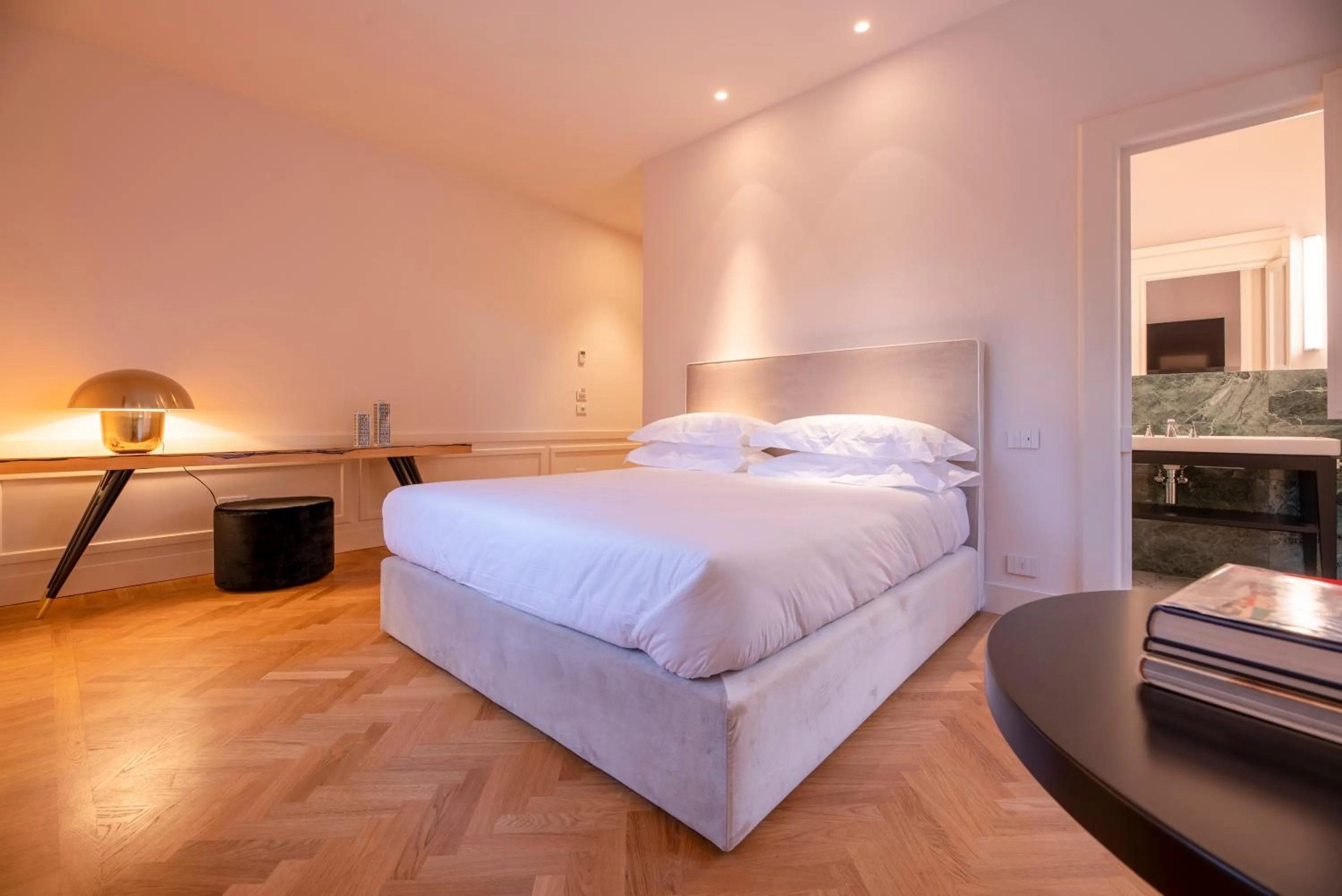 Bed in Boutique Hotel Villa Monty Banks