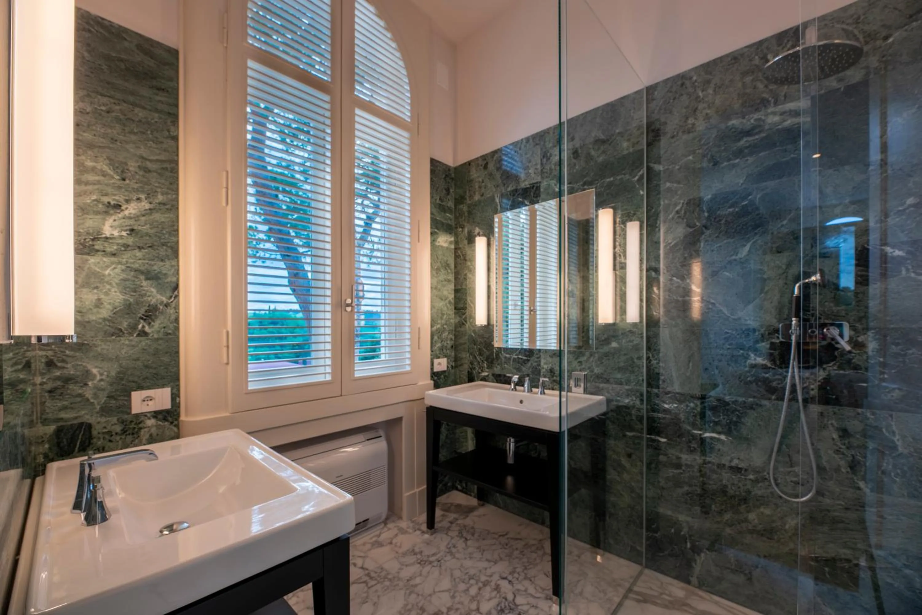 Bathroom in Boutique Hotel Villa Monty Banks