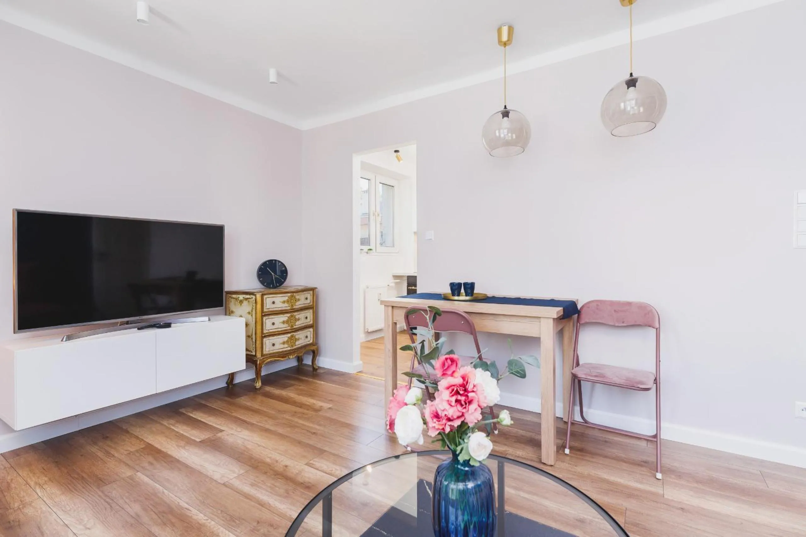 Apartament przy Bulwarach Wiślanych Kościuszki by Noclegi Renters