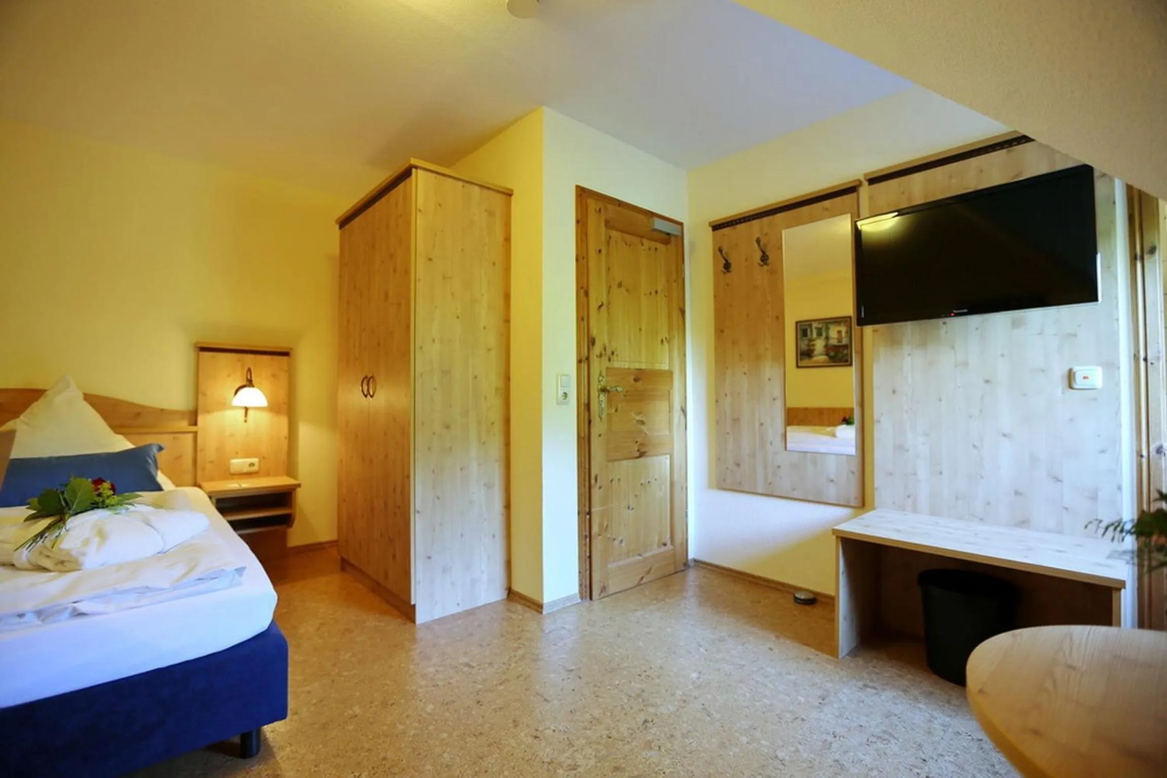Photo of the whole room, Bed in Landhotel Villa Moritz garni