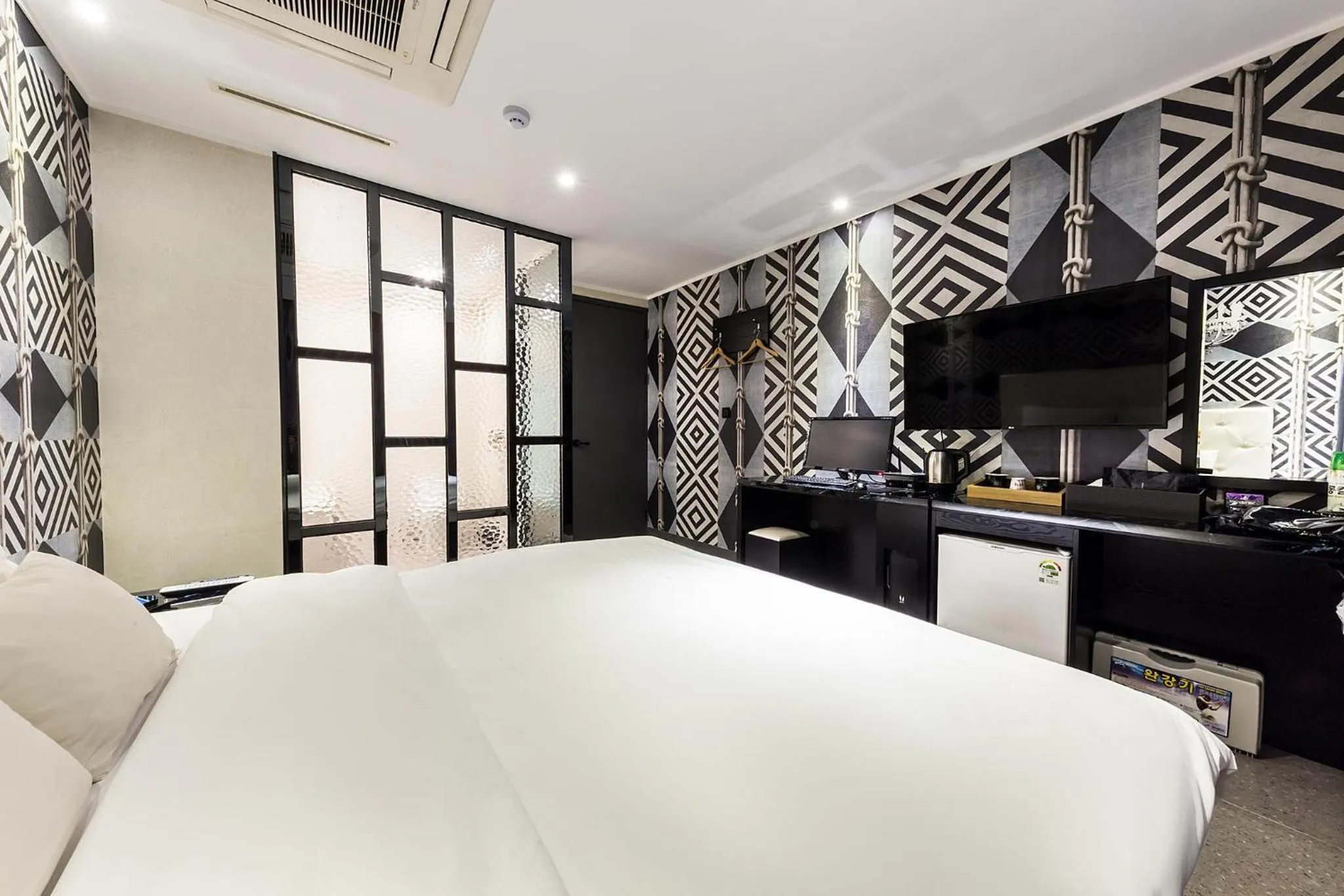 Bed in Hotel Cullinan jongno