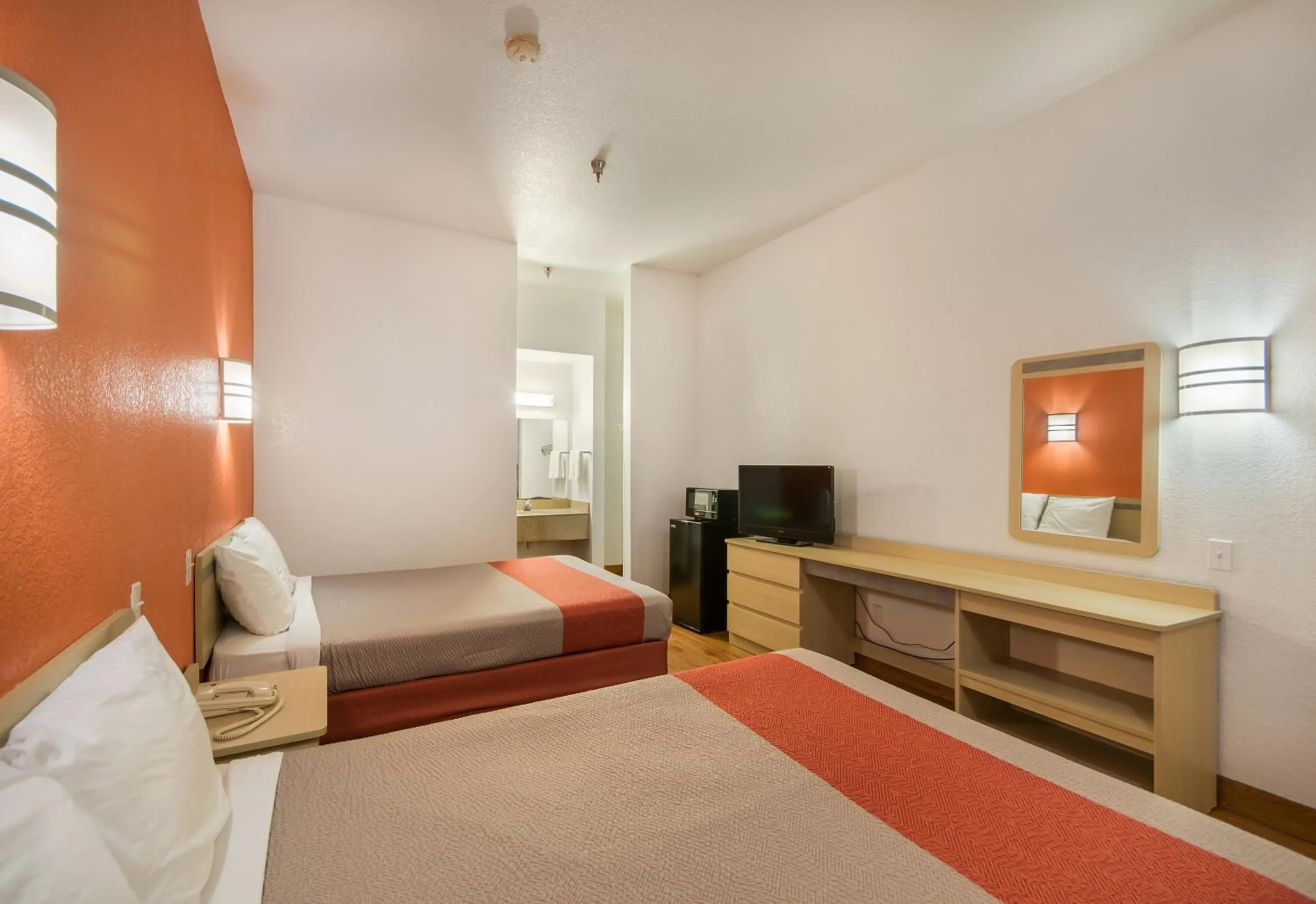 Bedroom, Bed in Americas Best Value Inn & Suites Humble