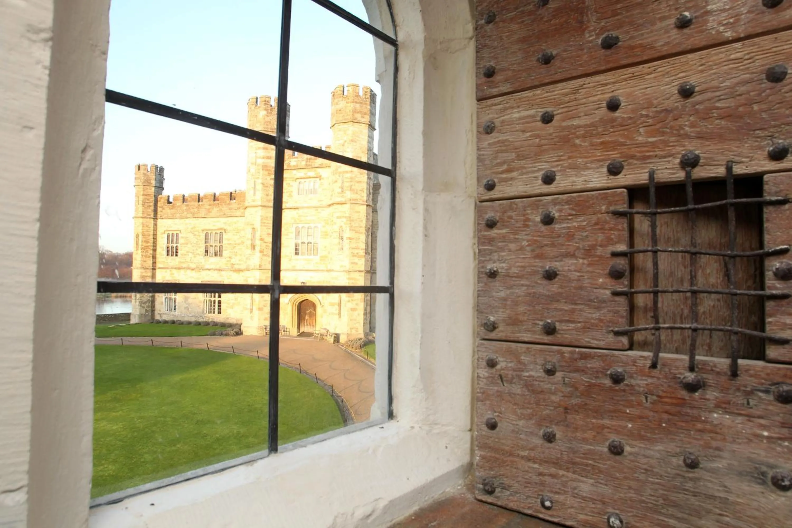 Landmark view in Leeds Castle Maiden's Tower