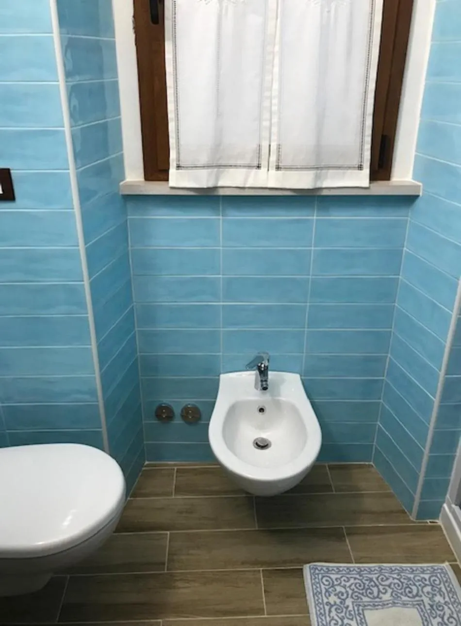 Other in L' Esploratore