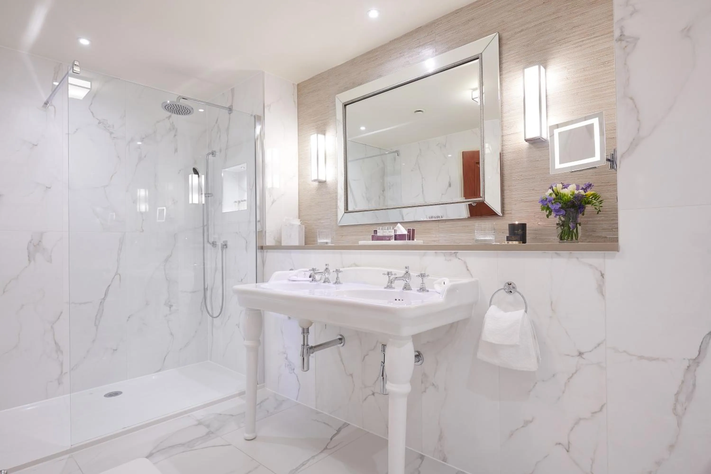 Bathroom in Dromoland Castle