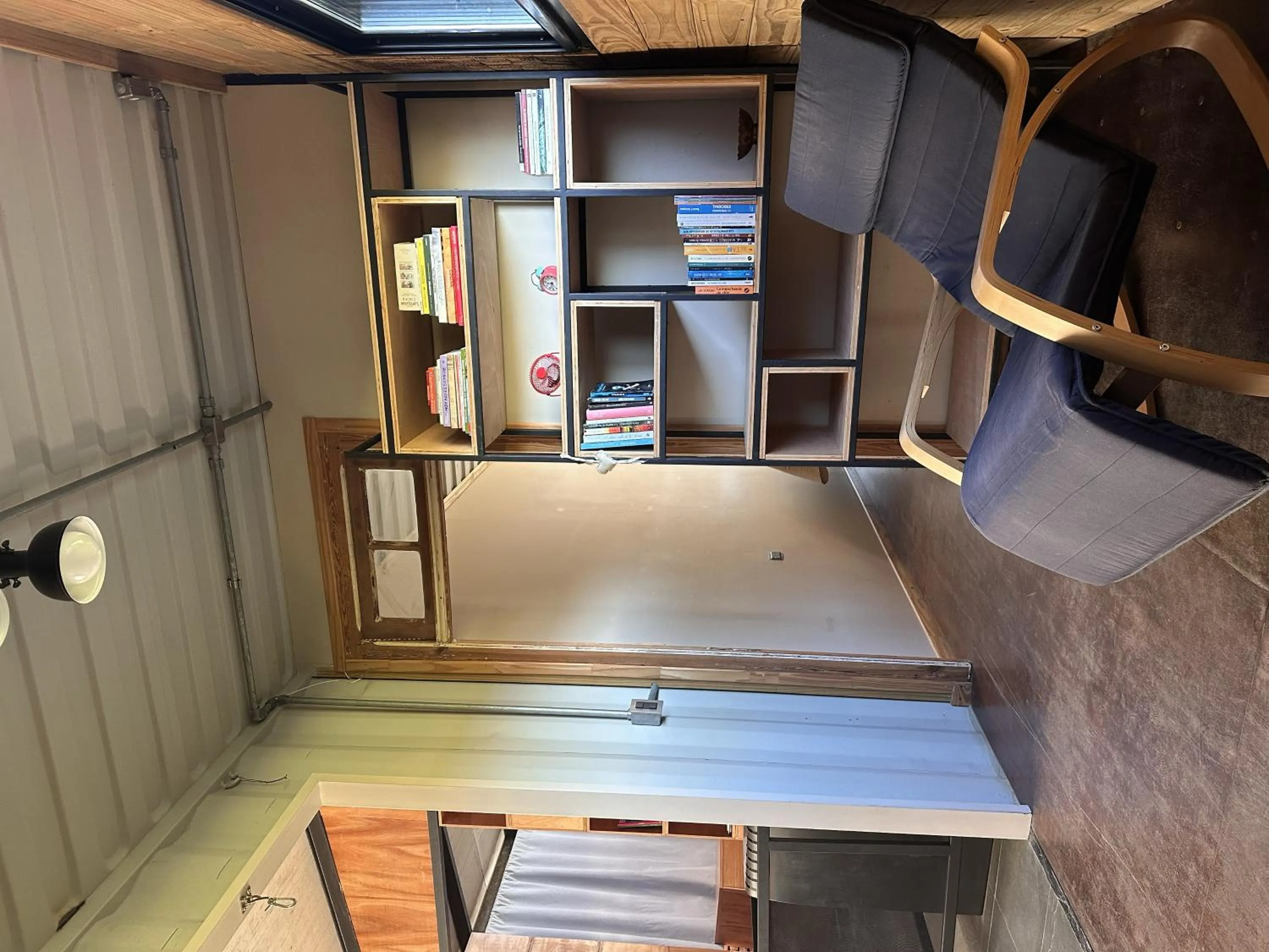 Caliu Earthship Ecolodge