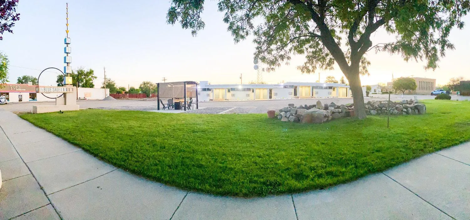 Property building in Blue Sage Inn & Suites