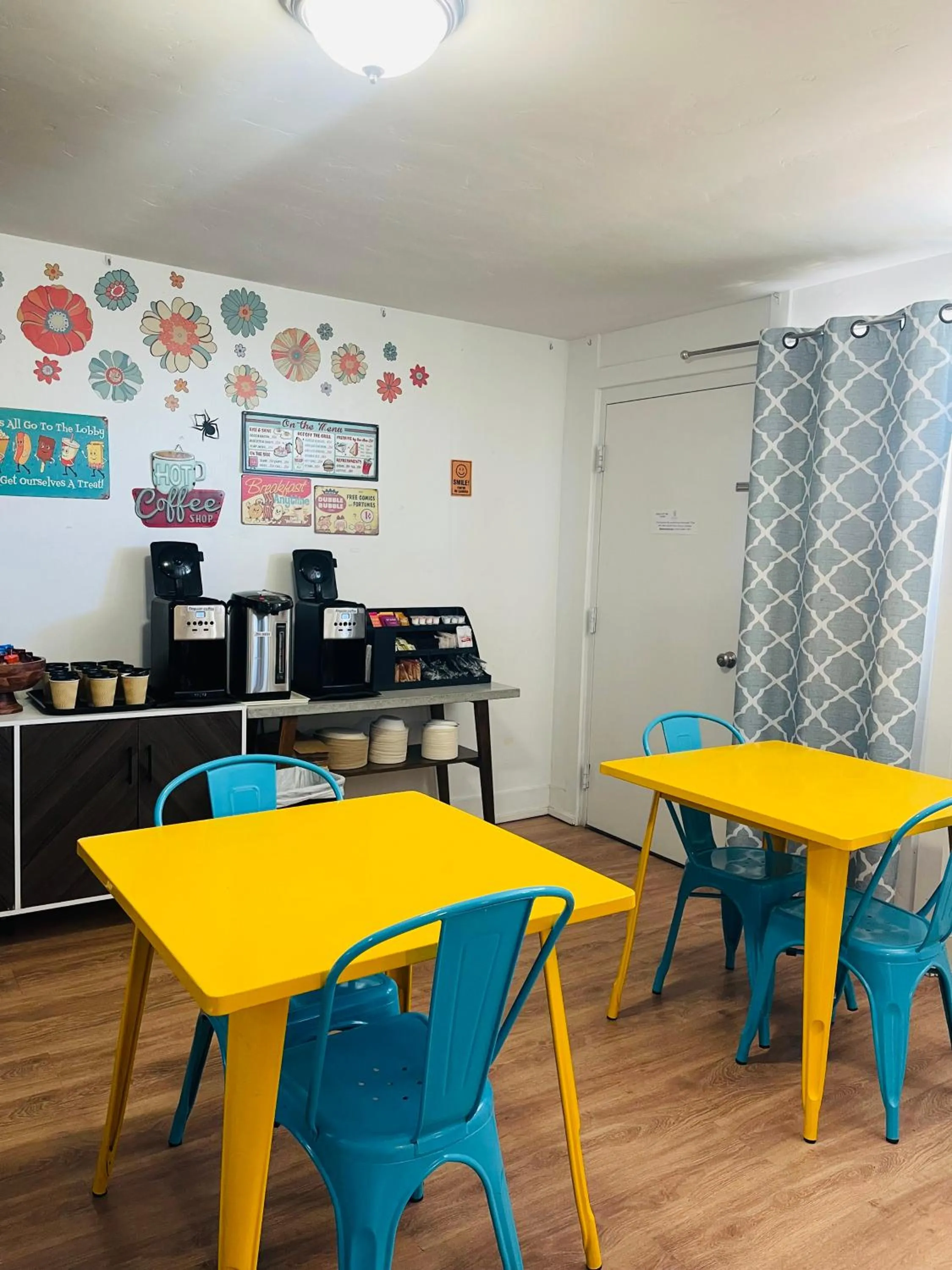 Breakfast in Blue Sage Inn & Suites