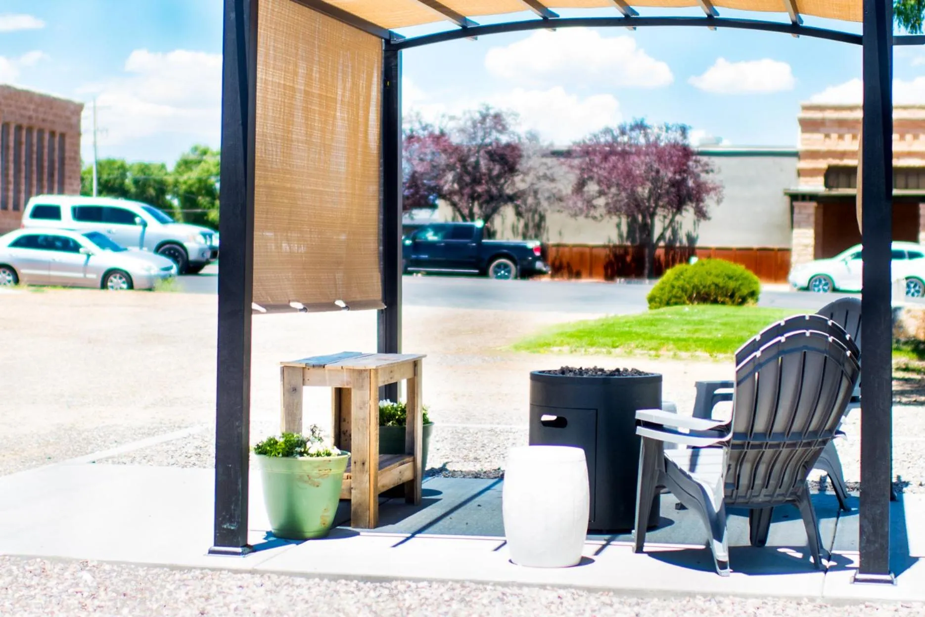 Patio in Blue Sage Inn & Suites