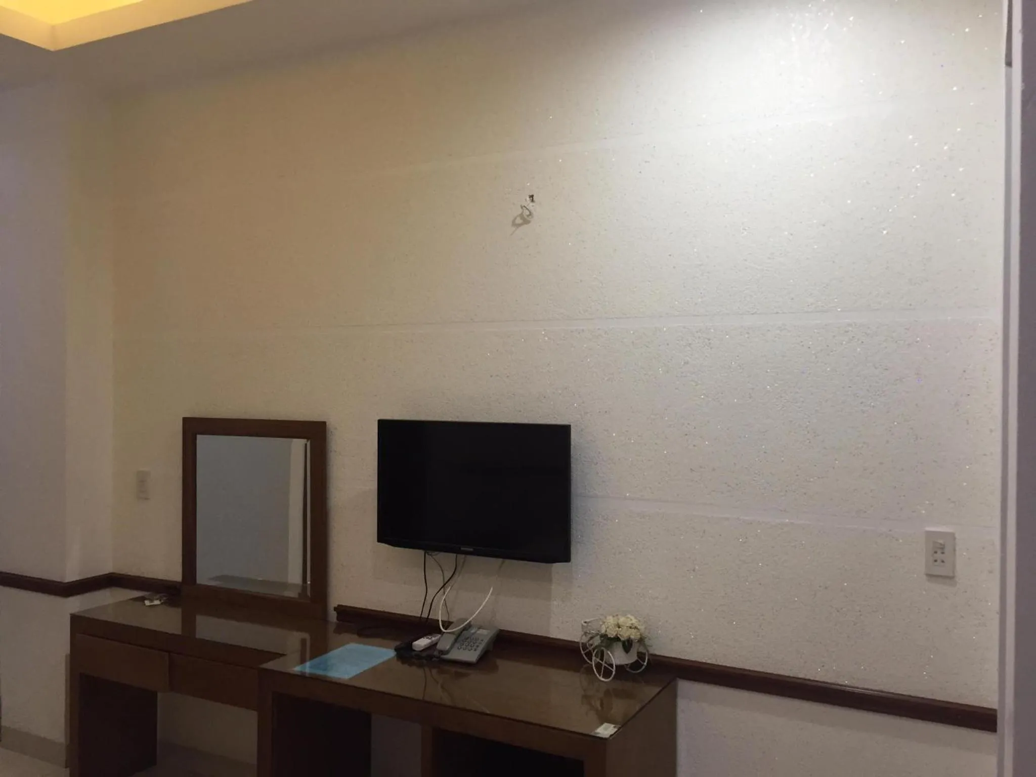 Hưng Thành Riverside Hotel