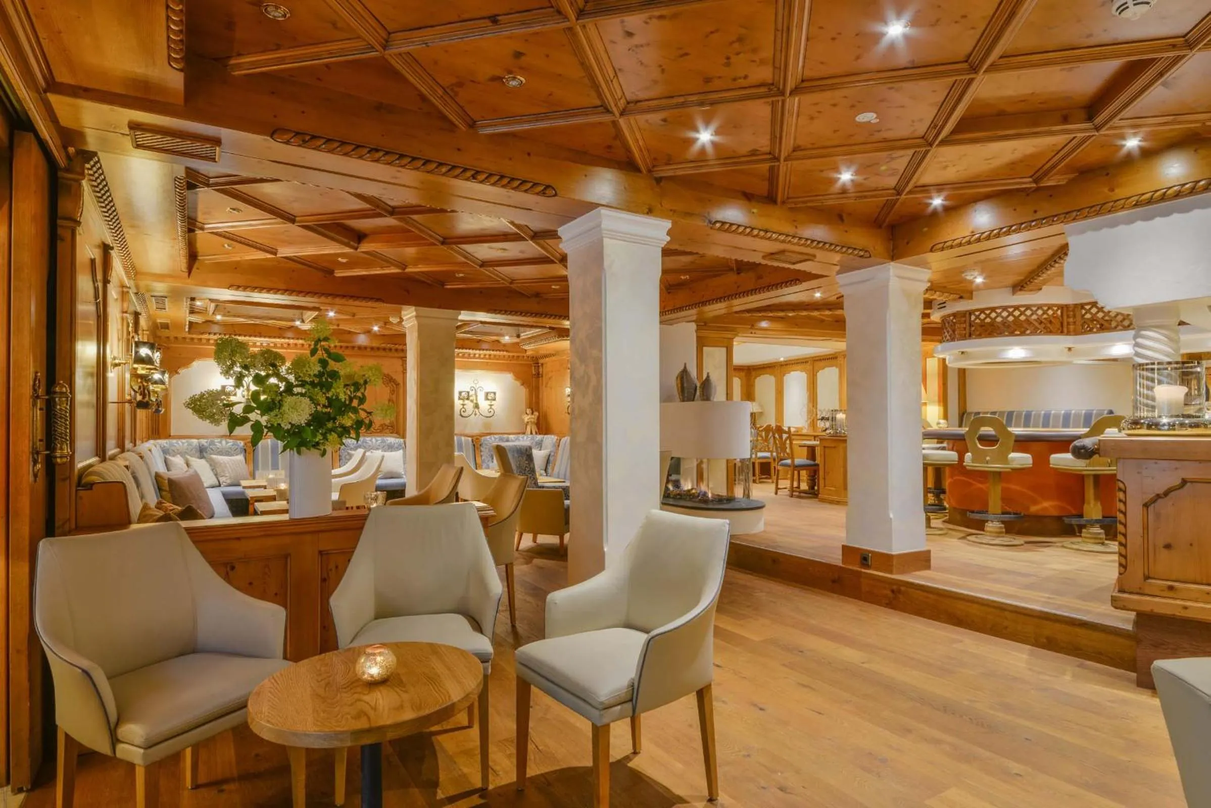 Communal lounge/ TV room in Doerr Landhotel & Spa