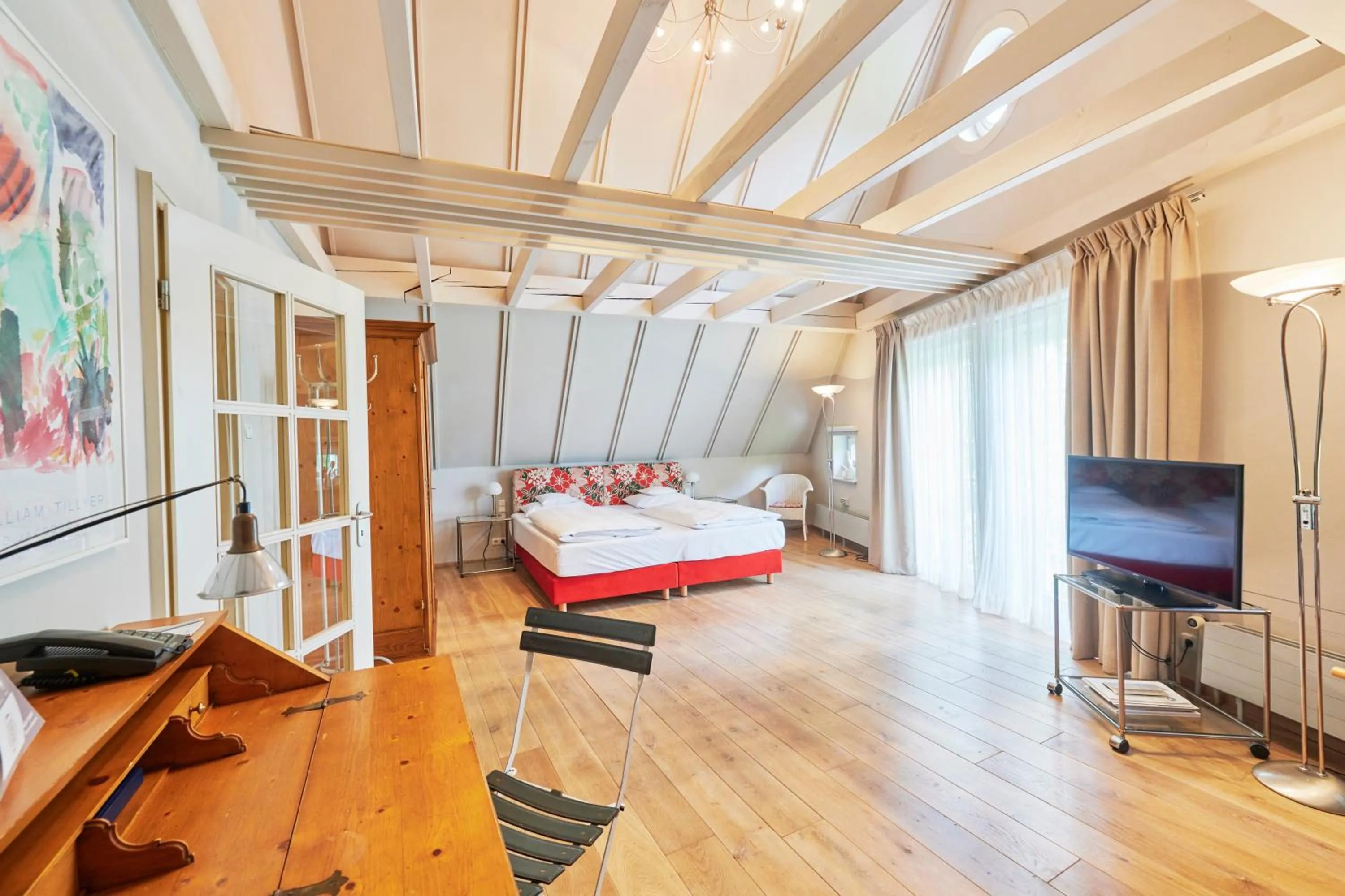 Photo of the whole room, Bed in Hotel-Restaurant Schwanen