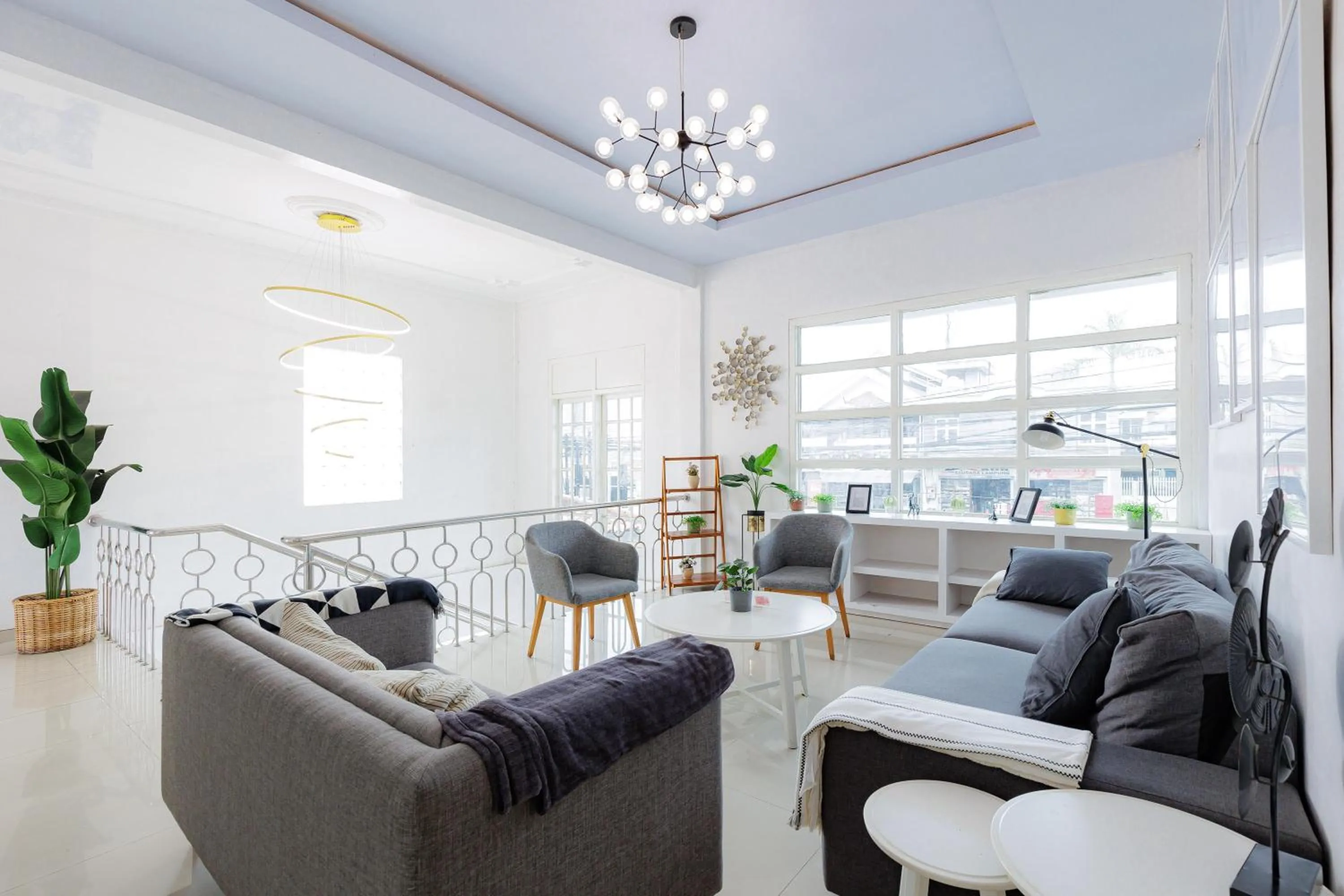 Seating area in RedDoorz Plus Syariah near Museum Lampung