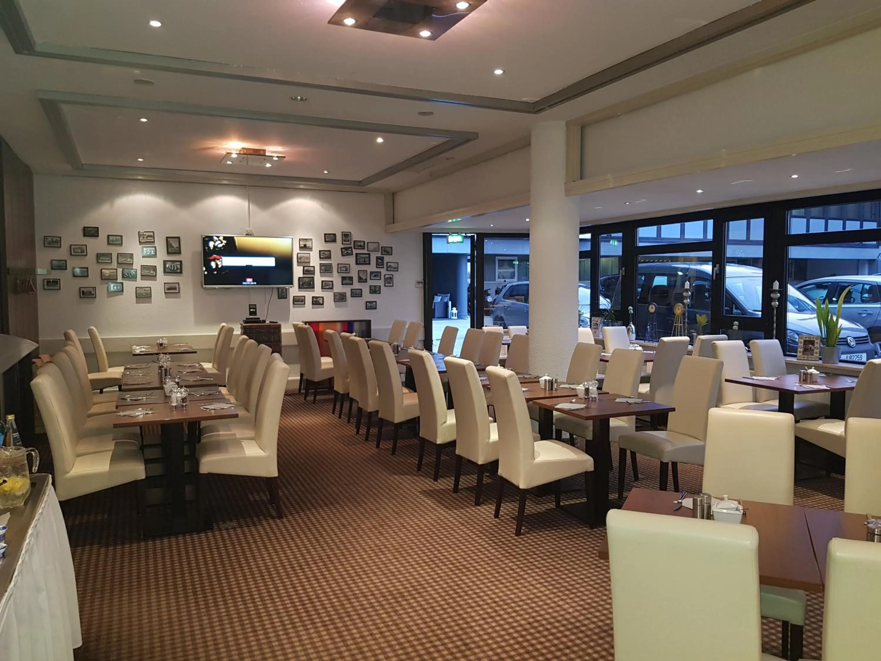 Breakfast in Arthotel ANA Neotel